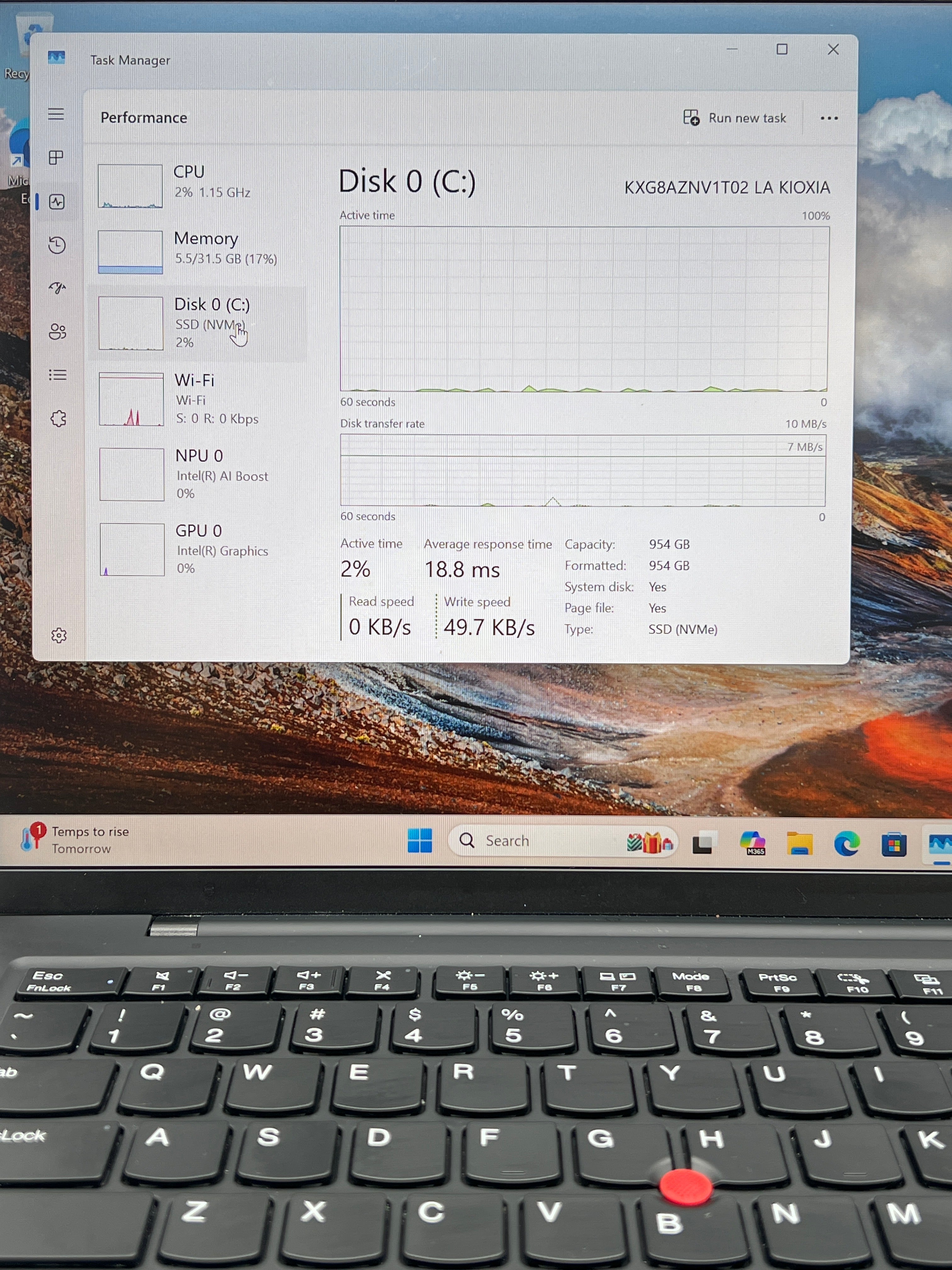 Lenovo ThinkPad X1 Carbon Gen 12 Intel Core Ultra 7 32GB RAM 1TB SSD