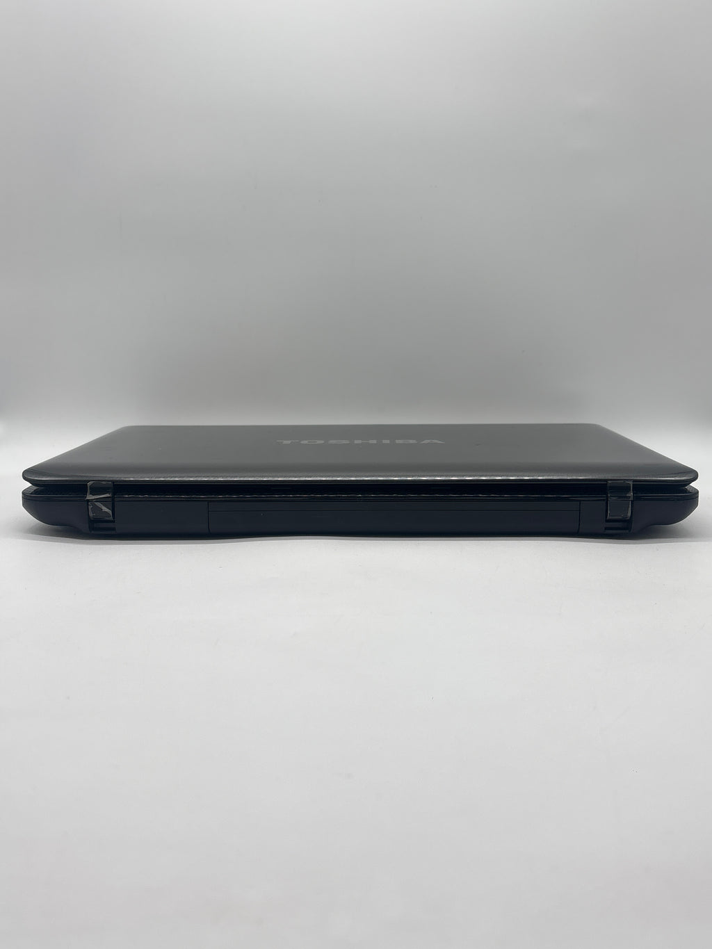 Toshiba Satellite L655D AMD Phenom II P940 4GB RAM - For Parts (No HDD)