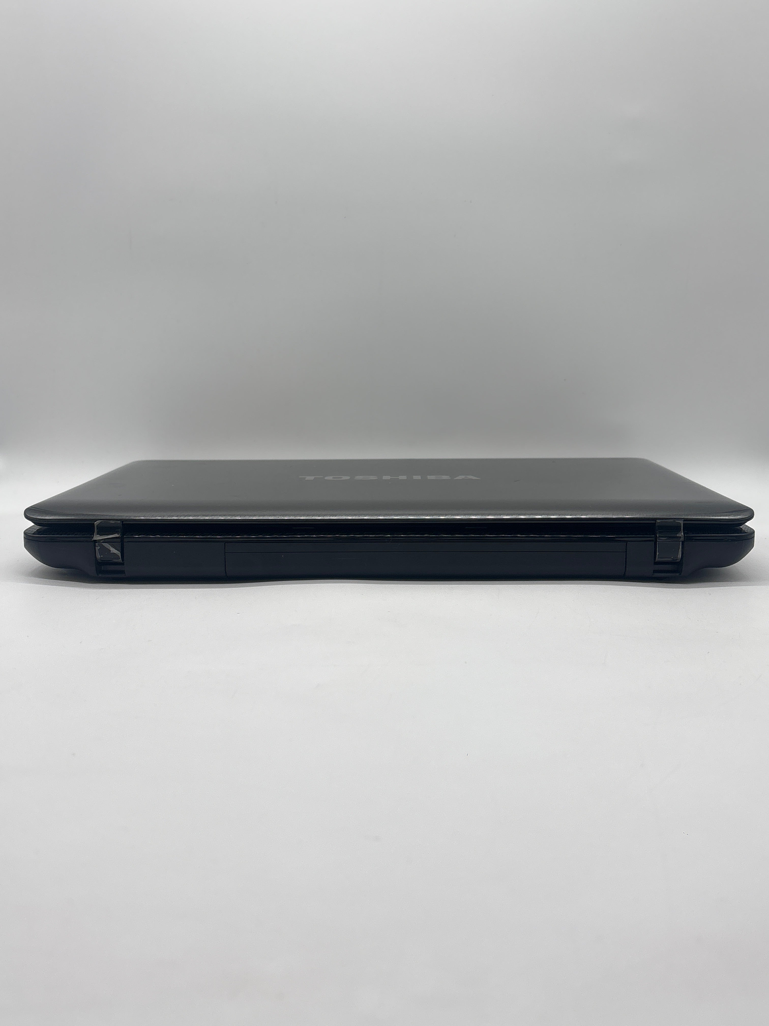 Toshiba Satellite L655D AMD Phenom II P940 4GB RAM - For Parts (No HDD)
