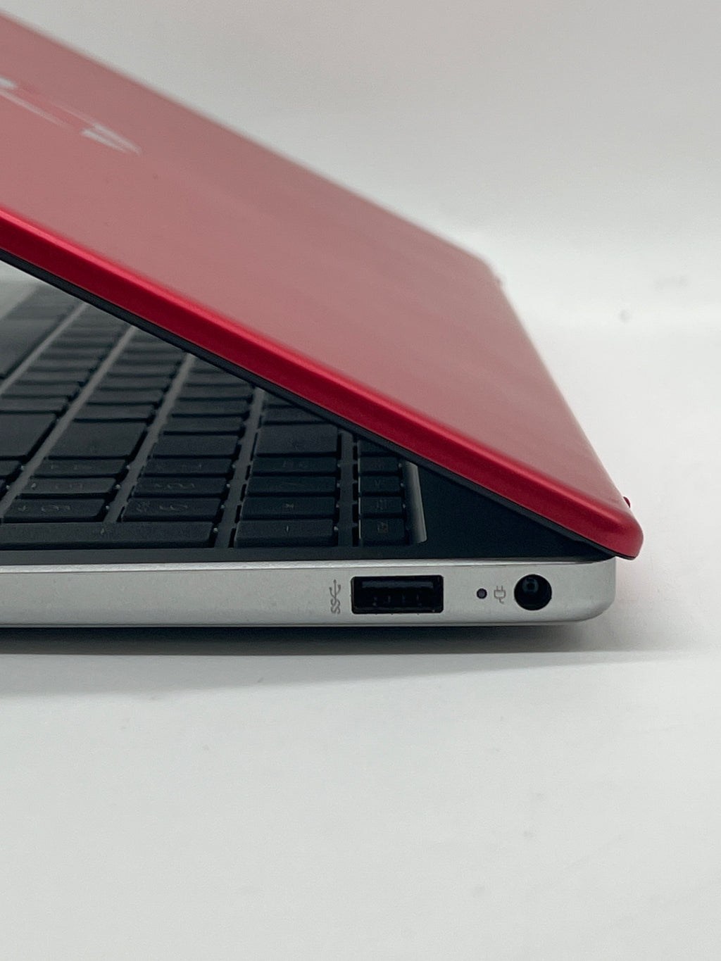HP 15-fd0083wm 15" Intel N200 4GB RAM 128GB UFS Red - Used