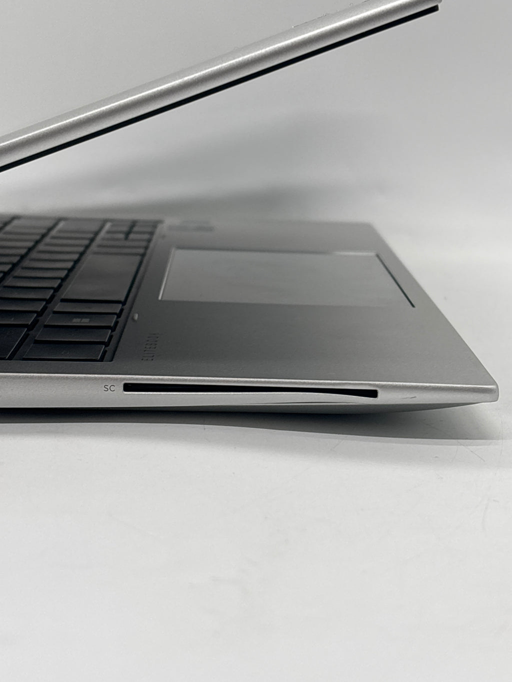 HP ENVY X360 830 G10 i7-1365U 32GB RAM 512GB SSD - Scuffs on Screen