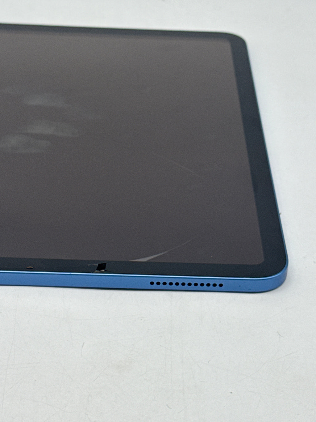 Apple iPad (11th Gen) A16 128GB Wi-Fi Tablet Blue - For Parts (Read Desc)