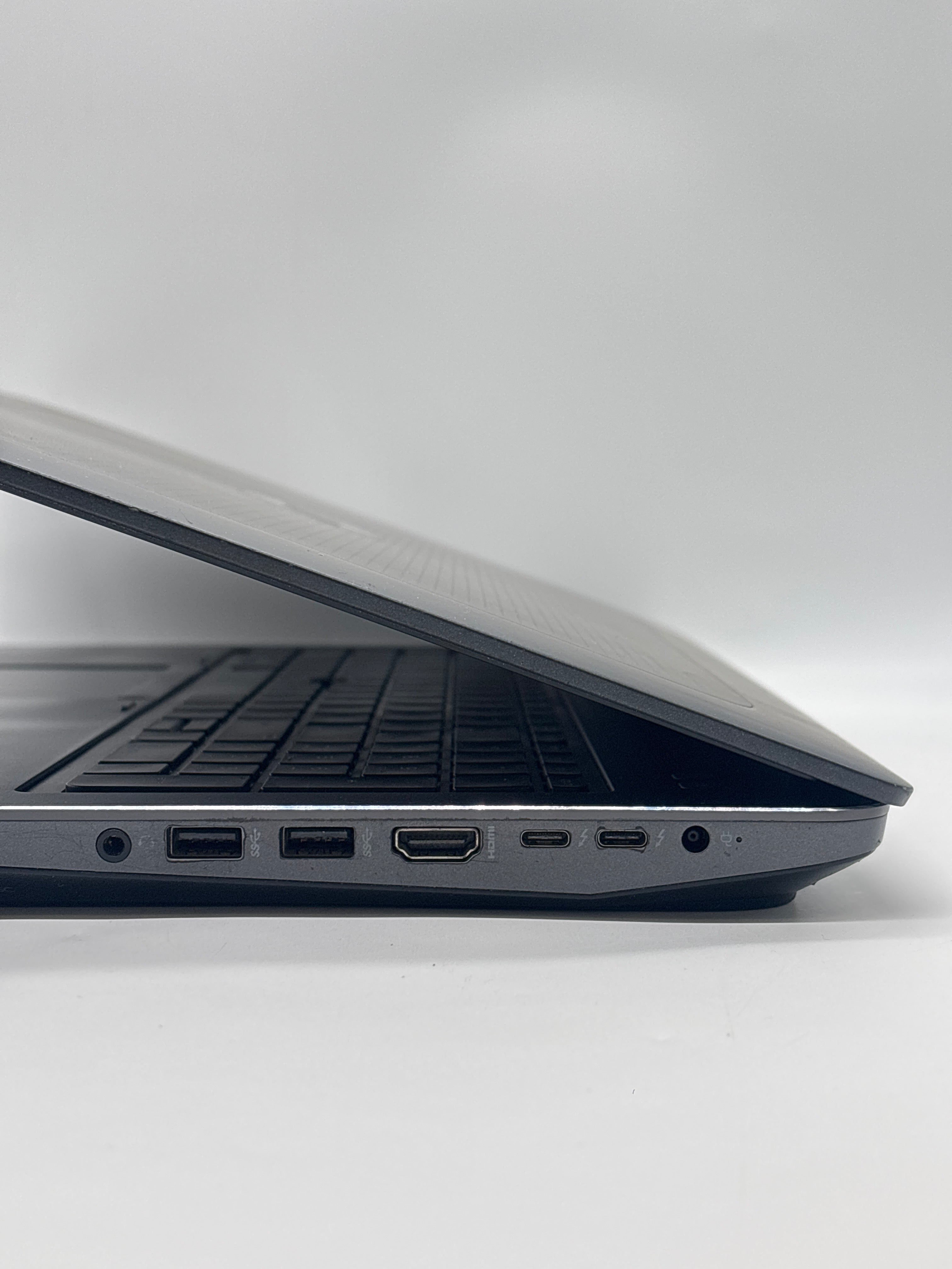 HP Zbook 15 G3 i7-6820HQ 32GB RAM 512GB SSD