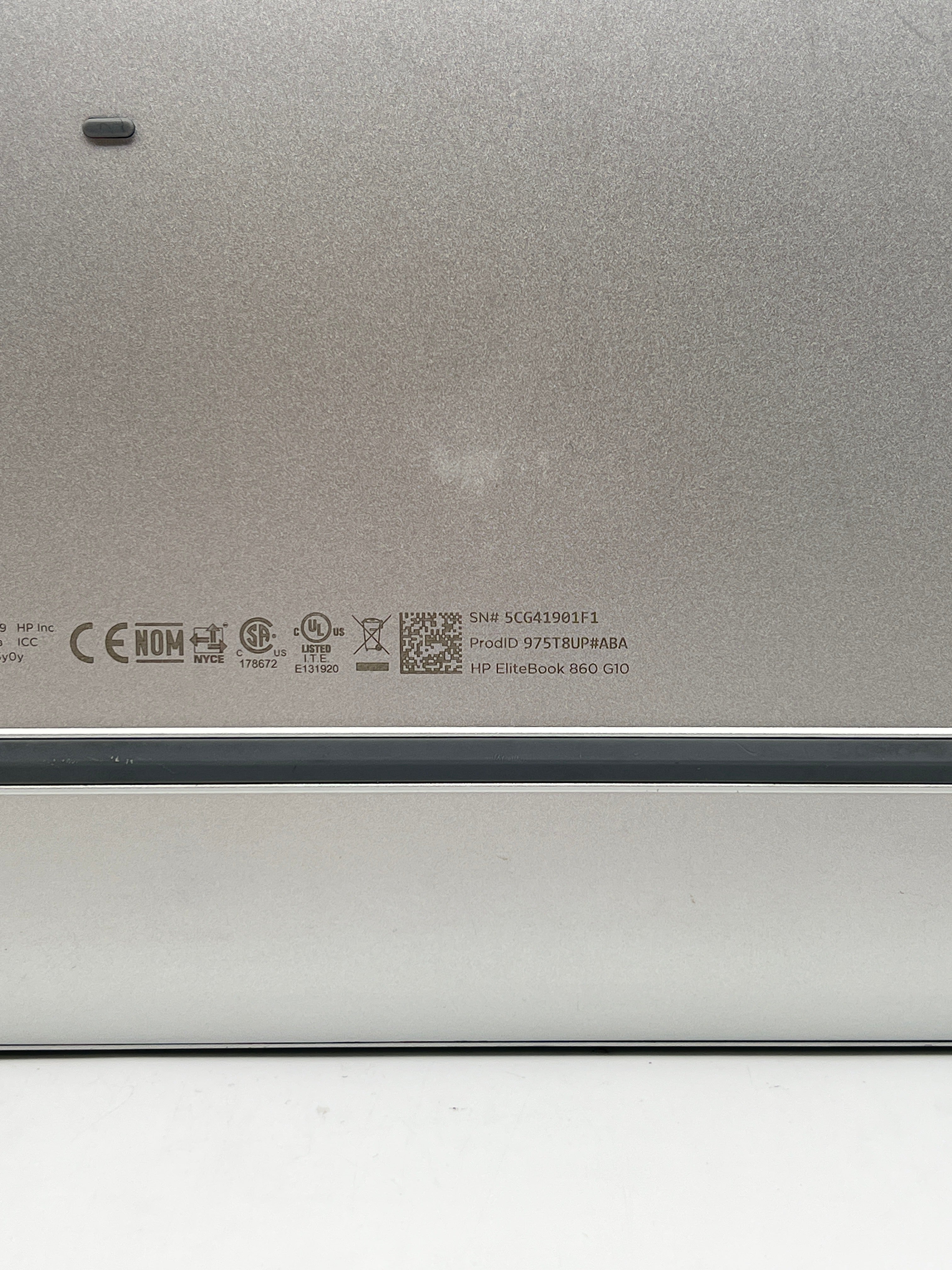 HP EliteBook 860 G10 i5-1335U 16GB RAM 256GB SSD - For Parts (Read Desc)
