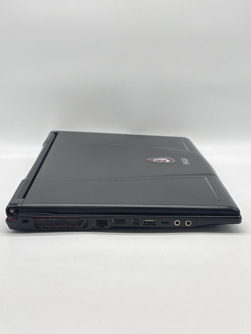 MSI GE63 Raider RGB 9SG i7 32GB RAM 512SSD RTX 2080 With Box - For Parts (Read DESC)