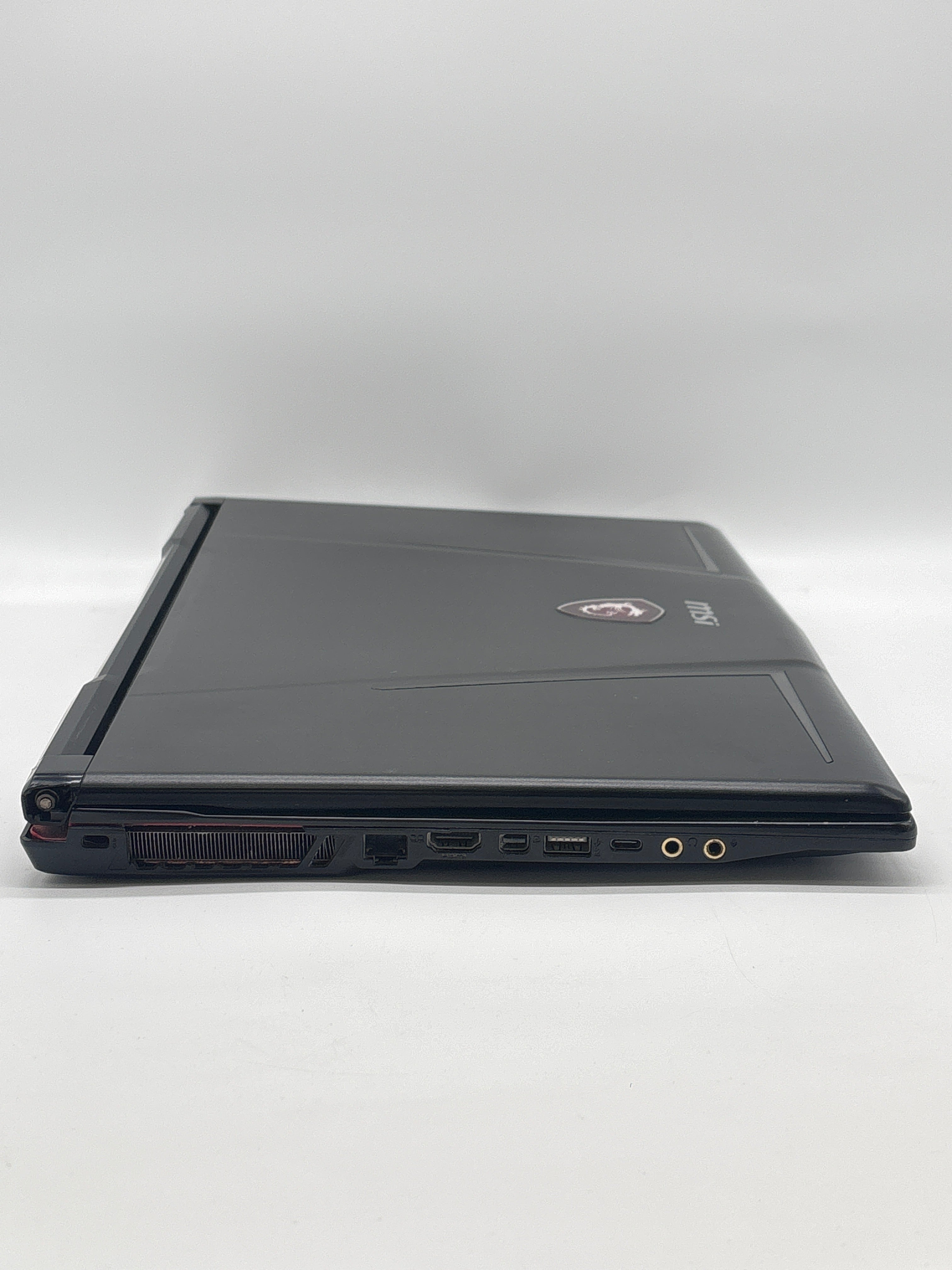 MSI GE63 Raider RGB 9SG i7 32GB RAM 512SSD RTX 2080 With Box - For Parts (Read DESC)