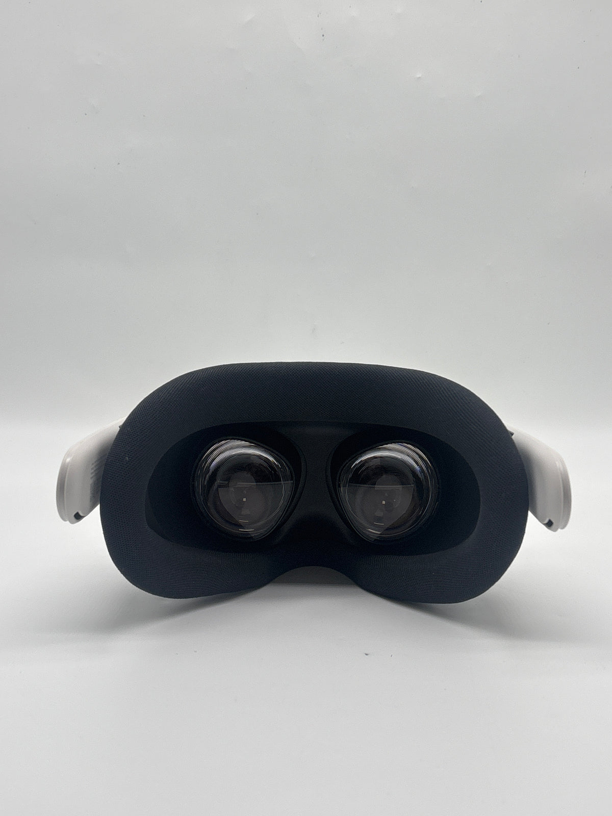 Meta Quest 3S P97 128GB VR Headset with BOBOVR S3 Pro Strap - Used