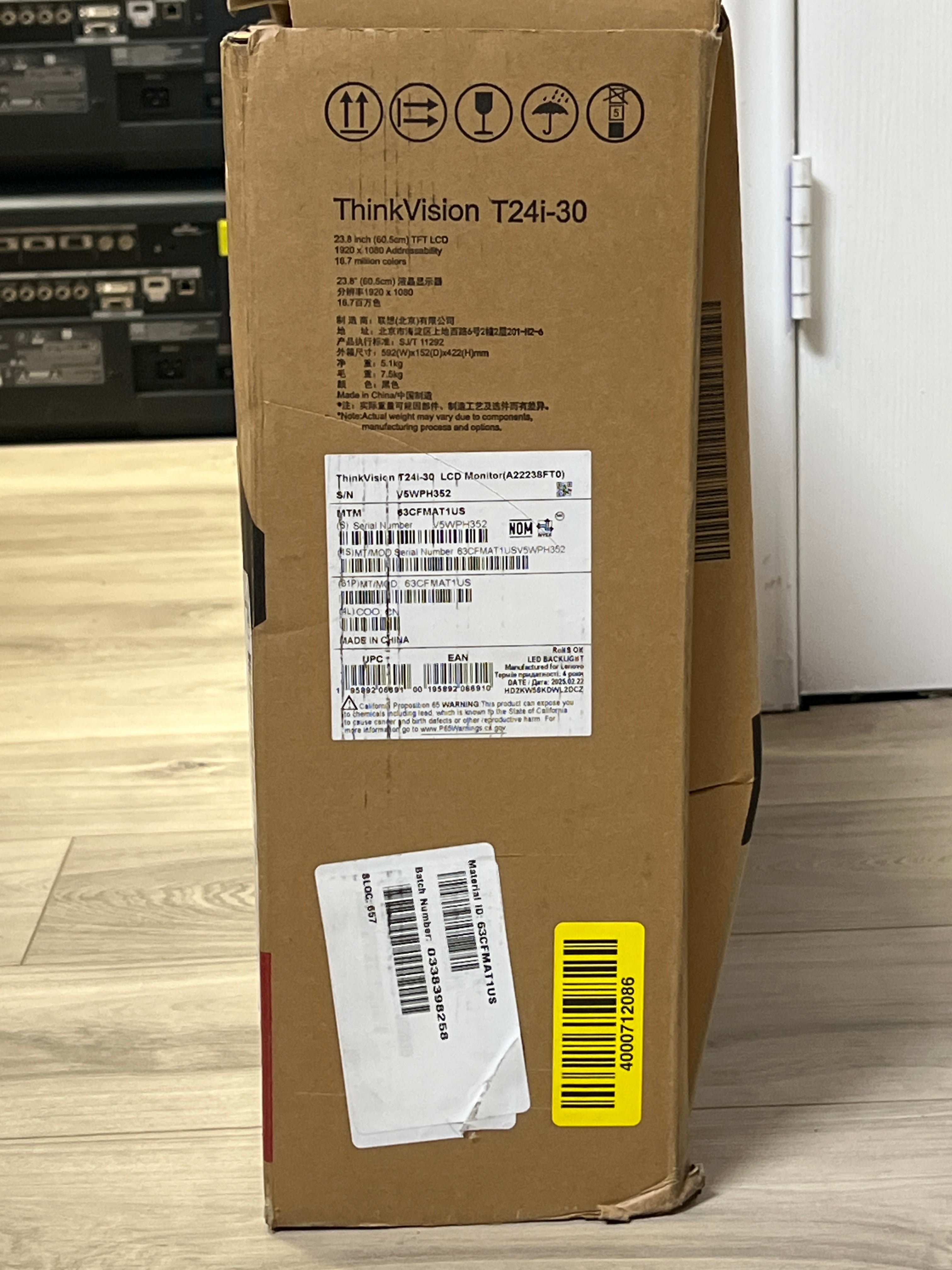 Lenovo ThinkVision T24i-30 24-inch Monitor - Tested Works