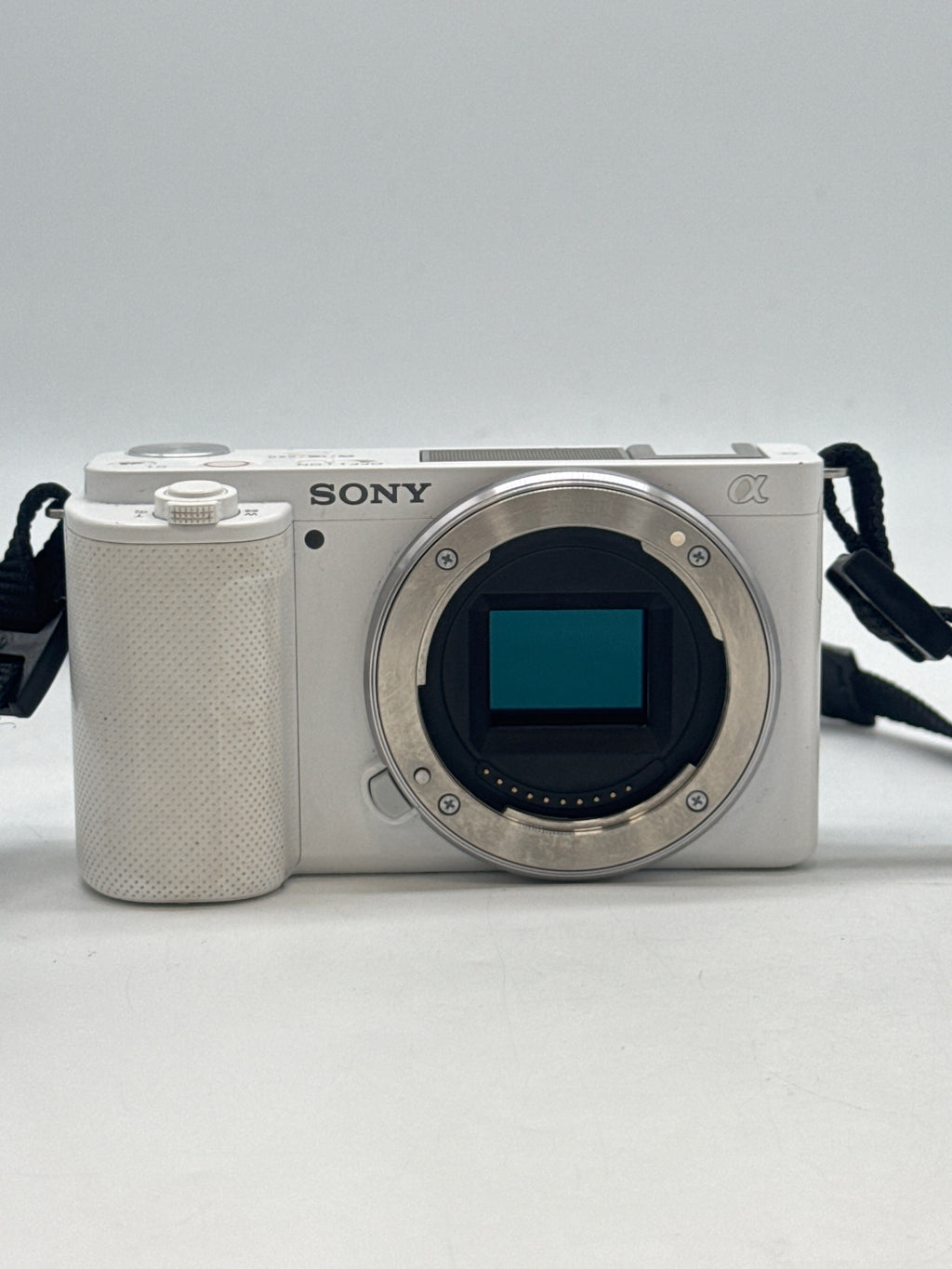 Sony Alpha ZV-E10 White Body Only - for part read desc