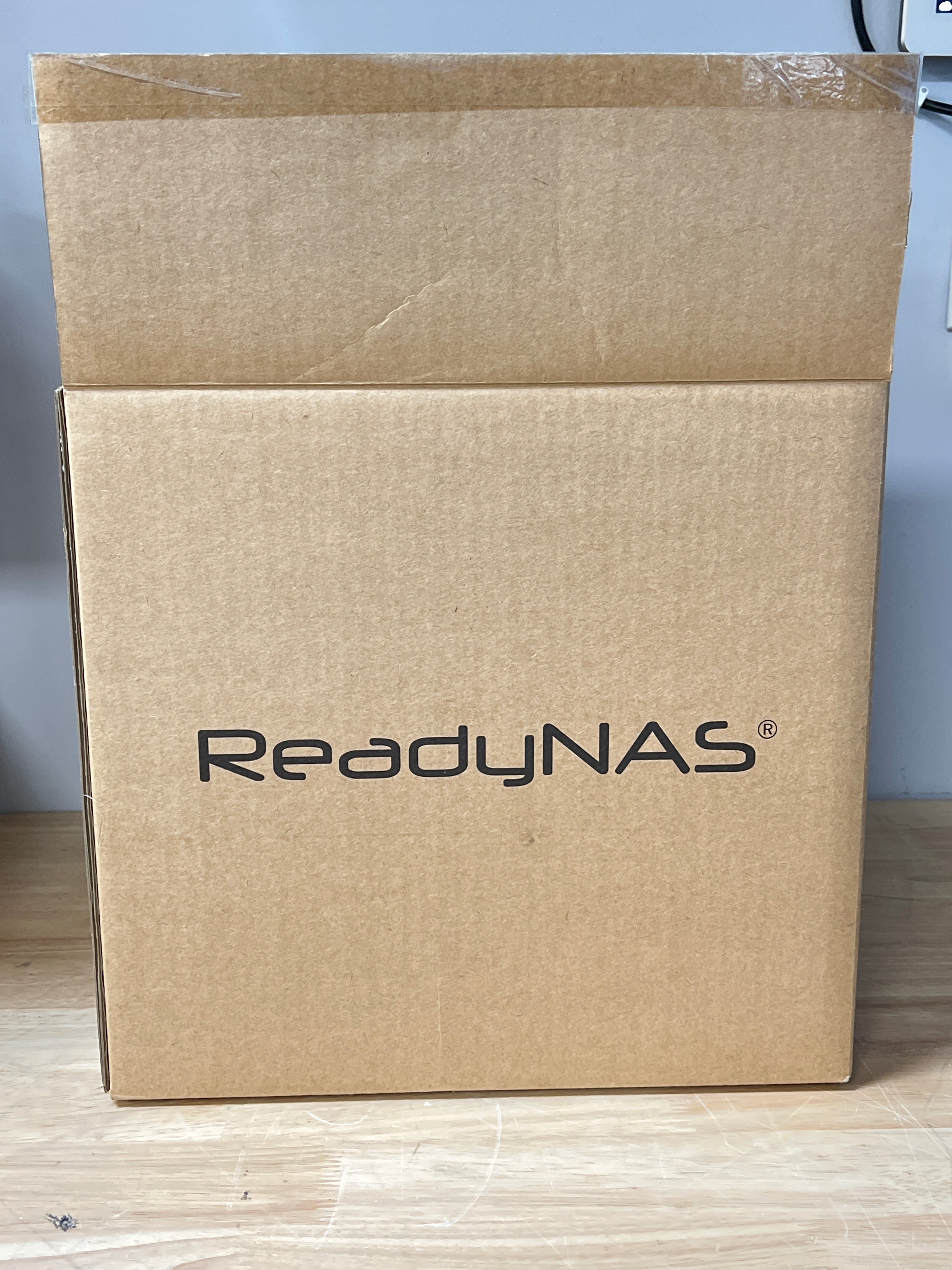 NetGear ReadyNAS Ultra 6 RNDU6000 Diskless Network Storage - New in Box