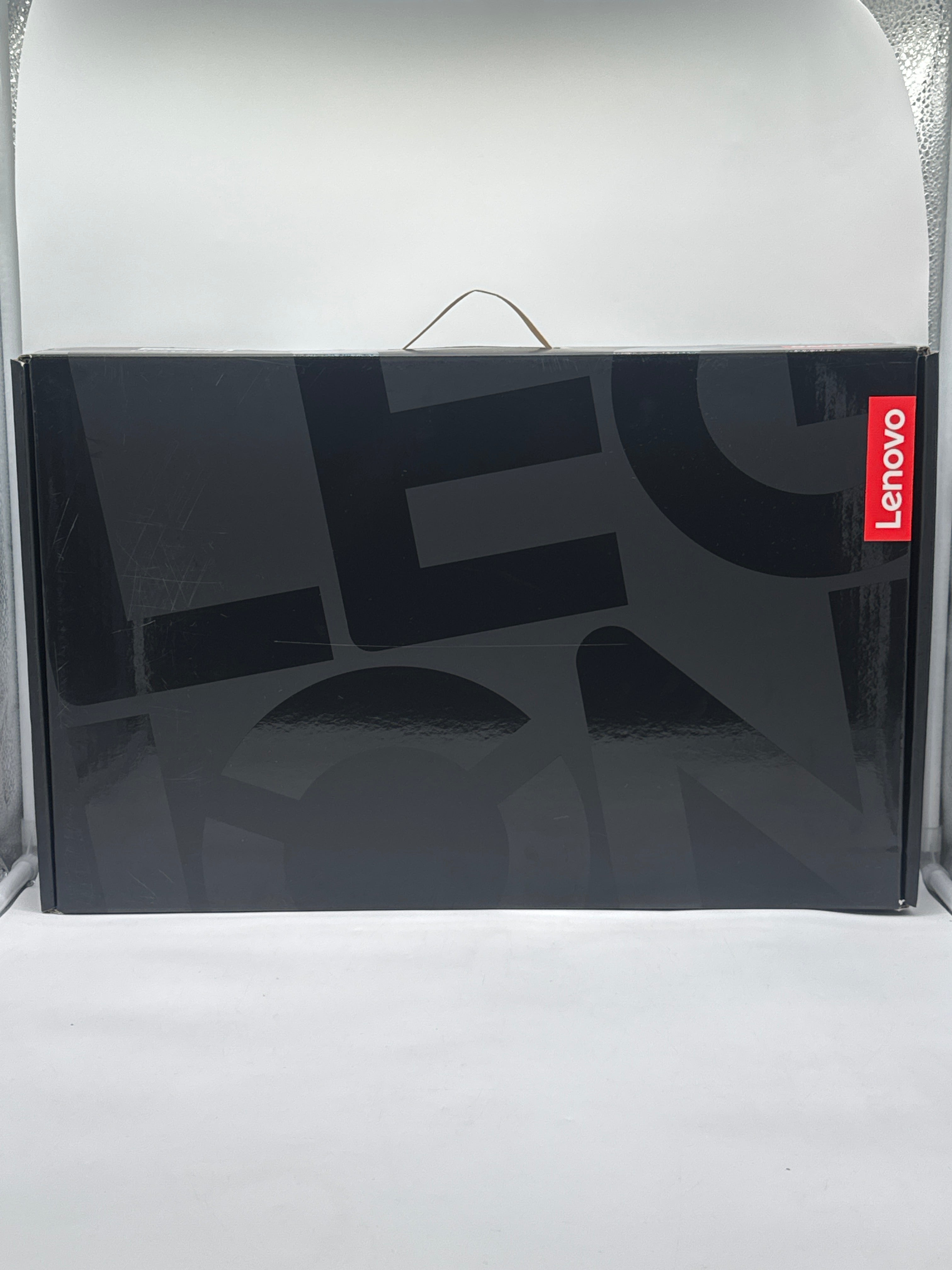 Lenovo Legion Pro 7 16IAX10H Ultra 9 275HX 64GB RAM 2TB SSD RTX 5090 - Warranty