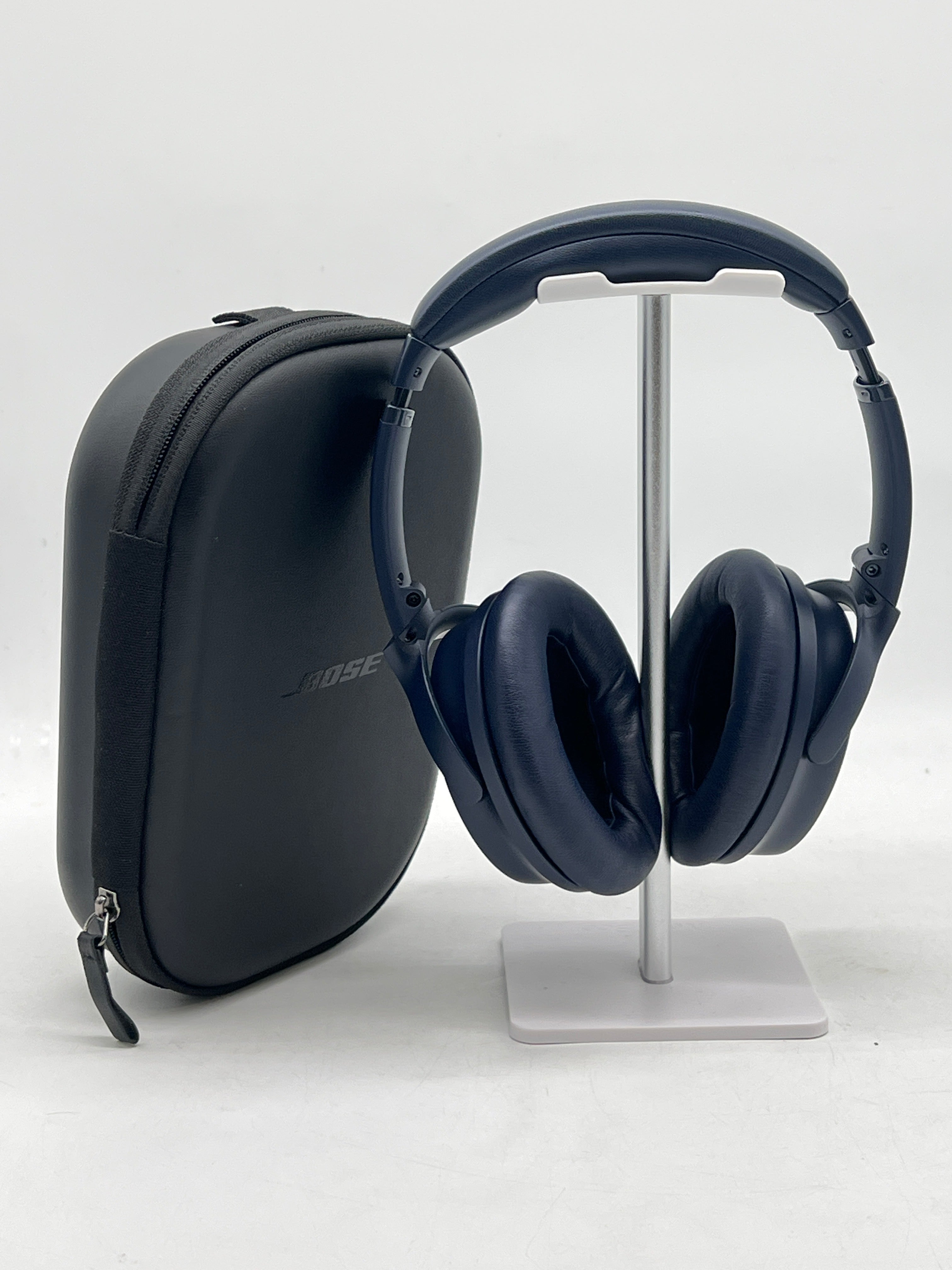 Bose QuietComfort 45 Headphones Blue 45mm Wireless Bluetooth-Used