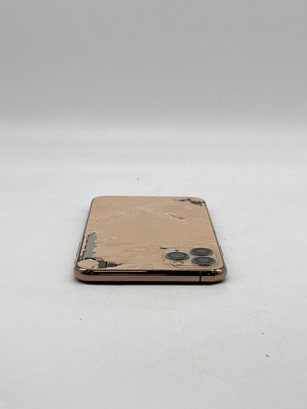 Apple iPhone 11 Pro Max 6.5" A2161 256GB Network Unlocked Gold - For Parts