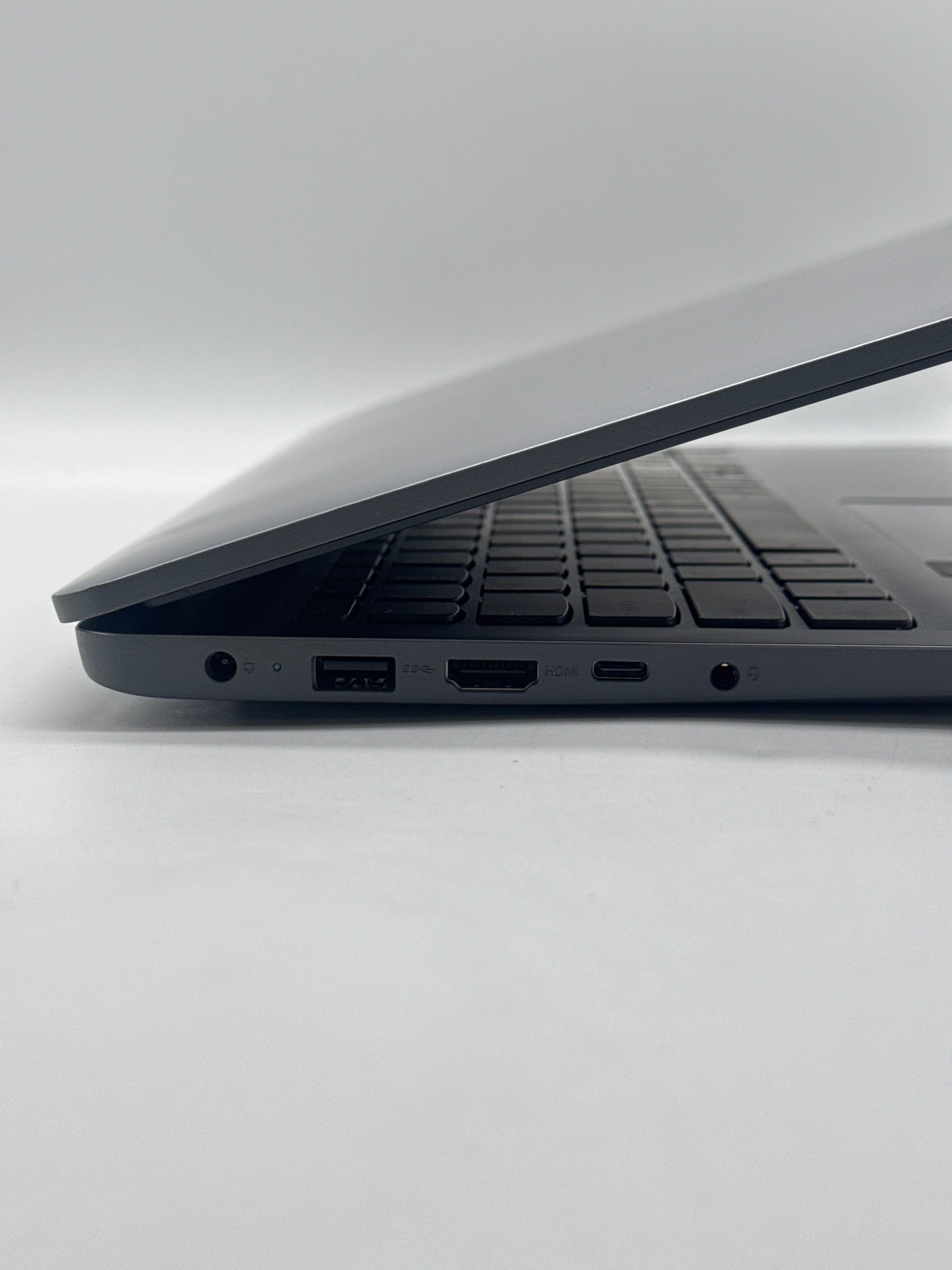 Lenovo IdeaPad 3 15IAU7 Touch i7-1255U 16GB RAM 512GB SSD