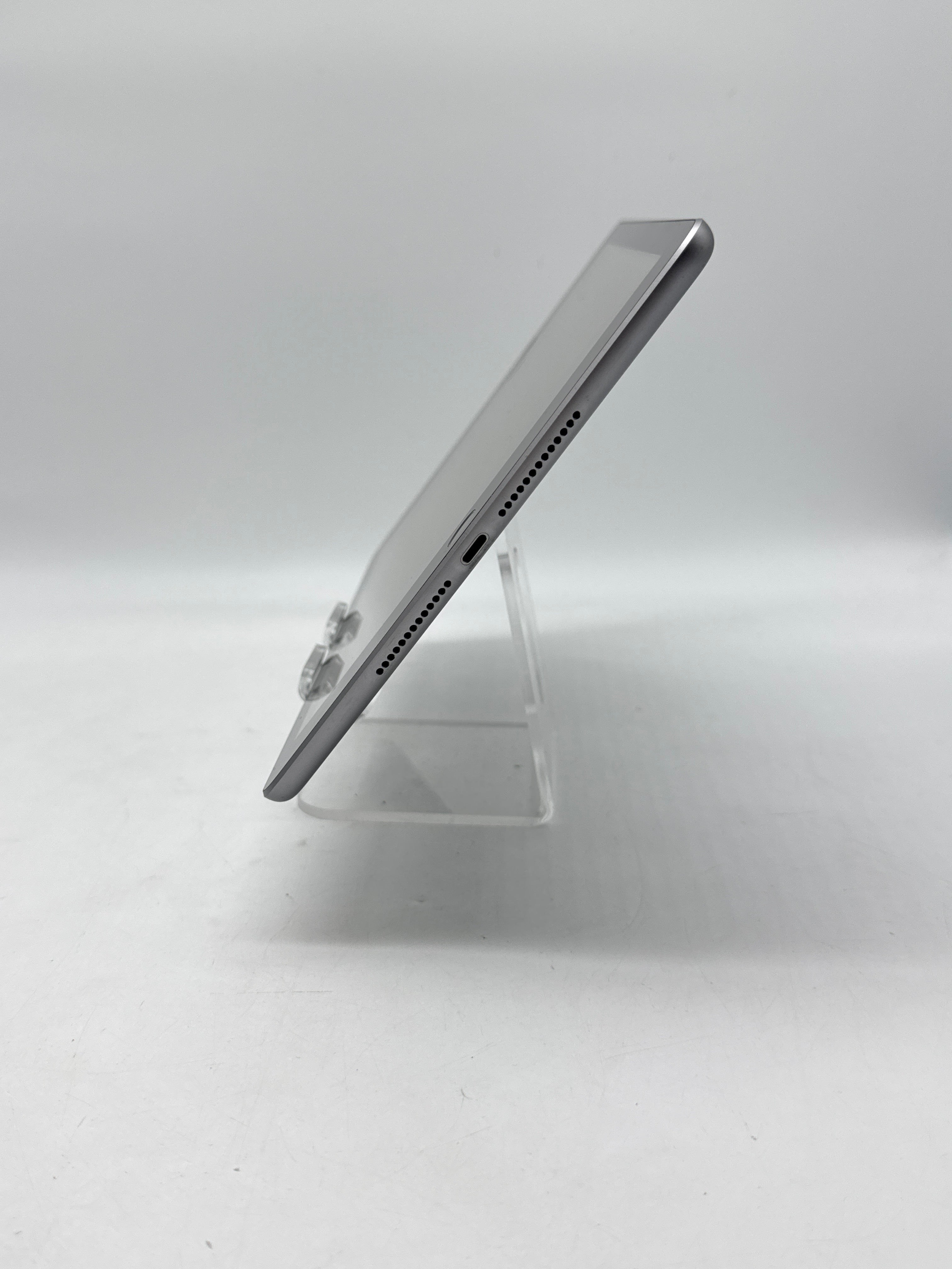 Apple iPad 6th Gen 9.7" A1893 32GB Wi-Fi - Remotely Managed