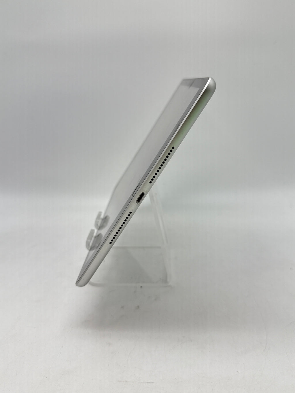Apple iPad 9th Gen A2602 64GB Wi-Fi with Apple Pencil - Used