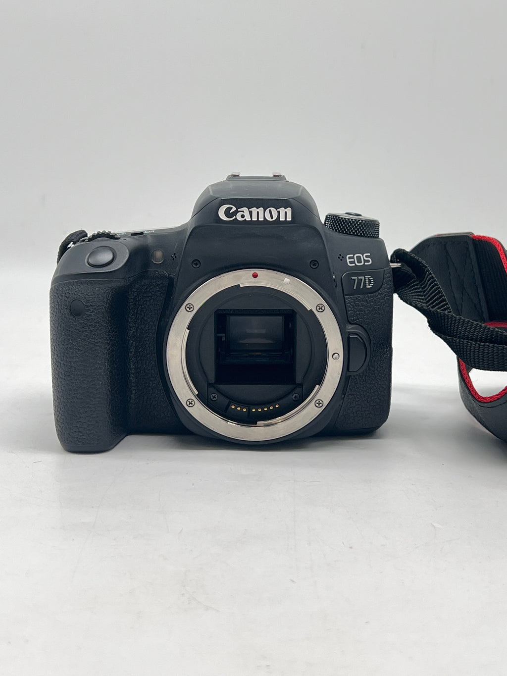 Canon EOS 77D Digital SLR Camera 24.2 MP Body Only - Used