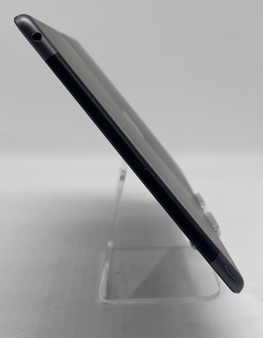 Apple iPad (9th Gen) A2603 64GB Wi‑Fi + Cellular - Broken LCD