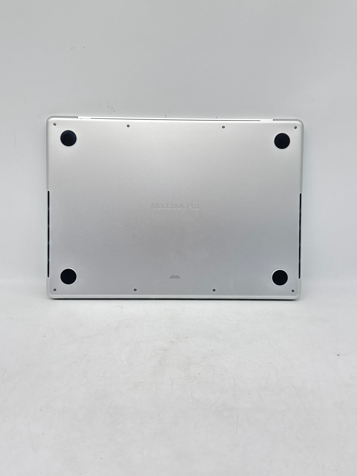 Apple MacBook Pro  M5 A3434 16GB RAM 1TB SSD 14.2" - Used