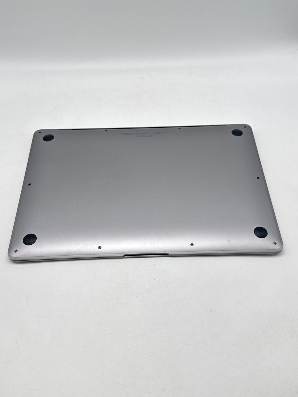 Apple MacBook Air 13" A1932 2019 Core i5 8GB RAM 256GB SSD - Used