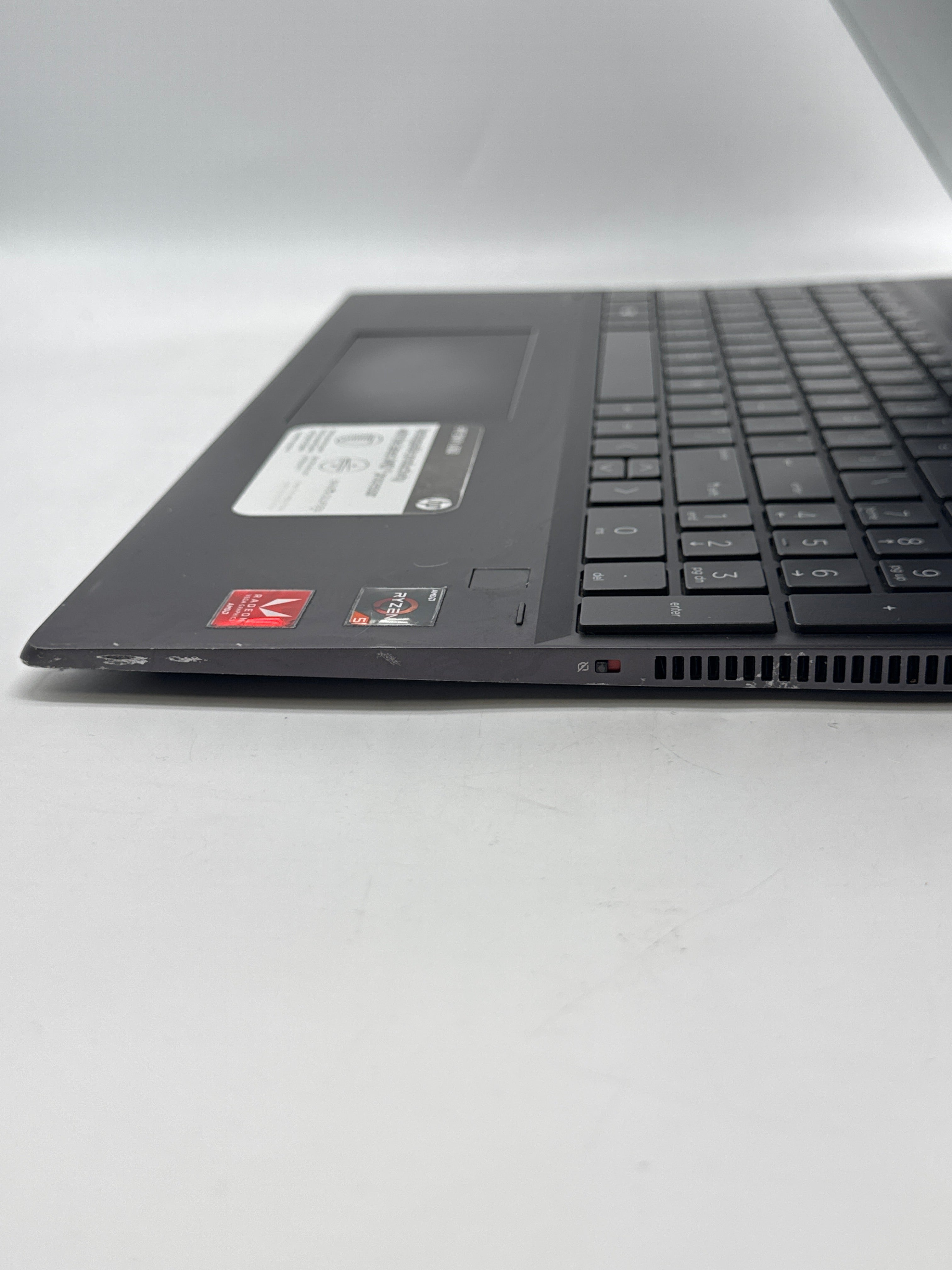 HP Envy x360 15m-ds0xxx 15.6" Ryzen 5 3500U 8GB RAM 256GB SSD - For Parts