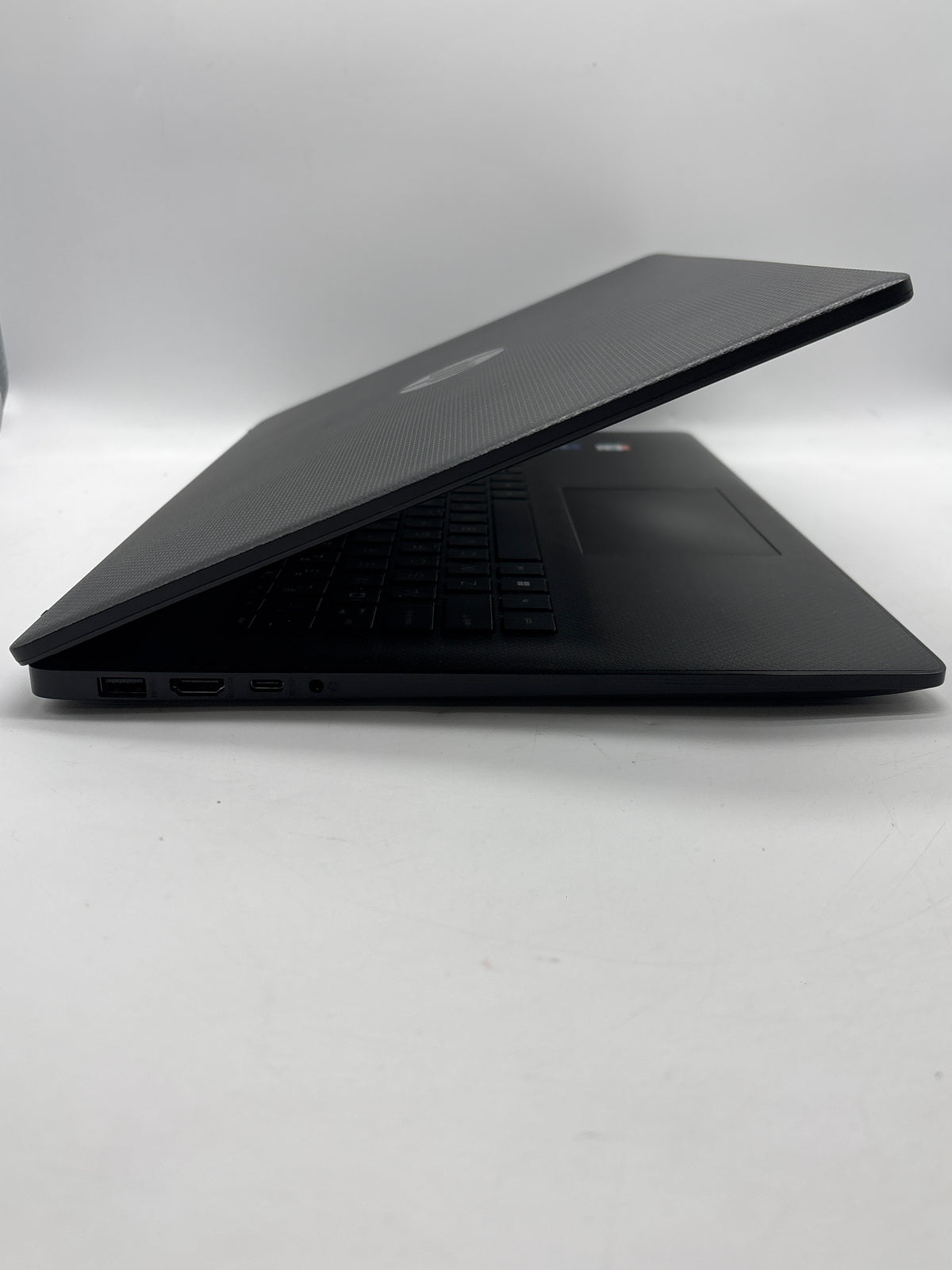 HP 17t-cn300 17" i7-1355U 8GB RAM 256GB SSD Black - Used