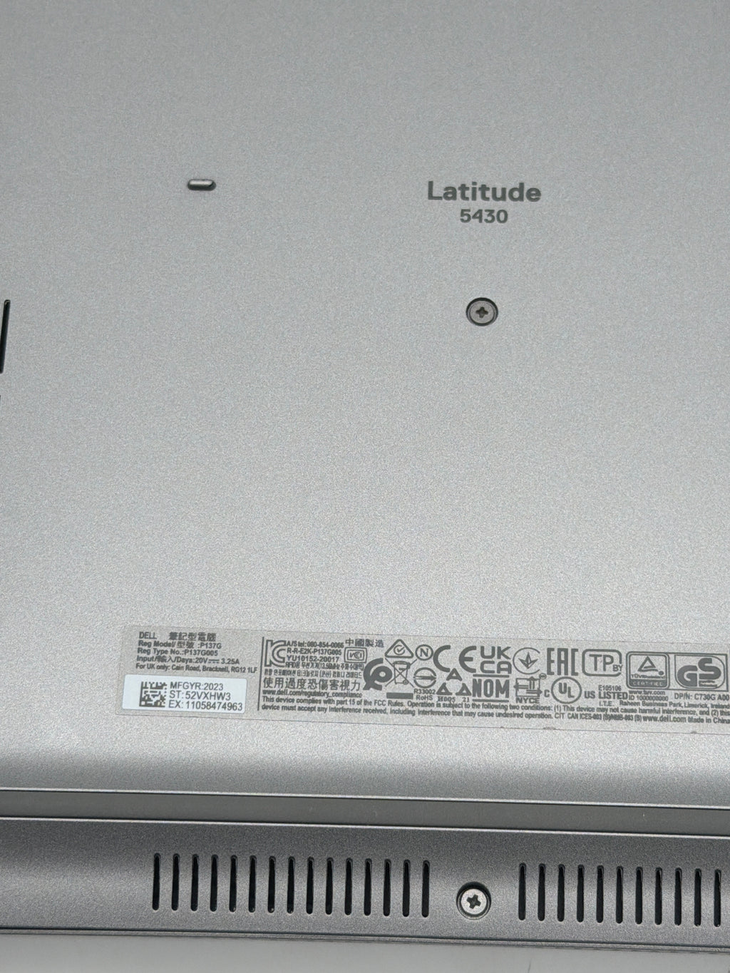Dell Latitude 5430 14" FHD i7-1265U 12th Gen 16GB RAM 256GB SSD W/ Charger