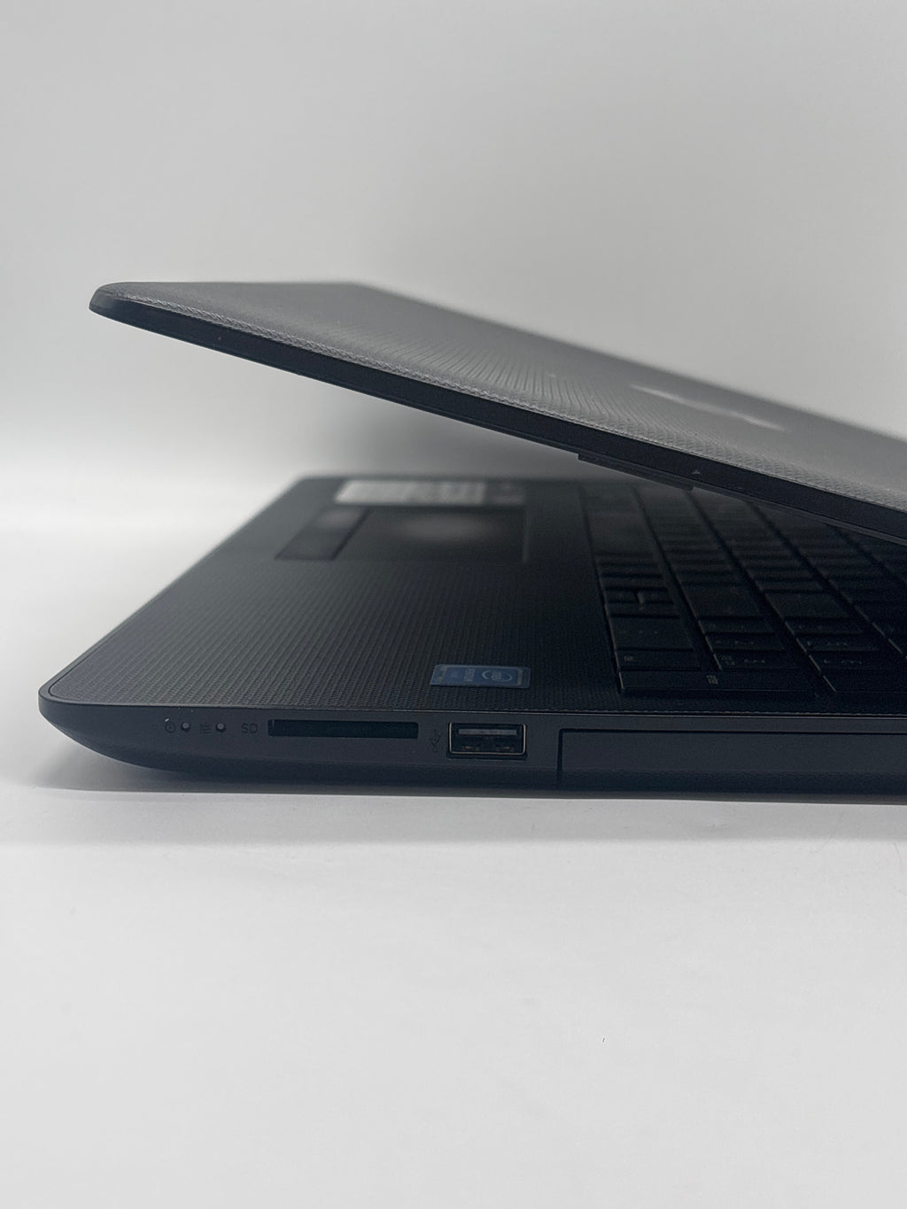 HP 15-bs020wm Pentium N3710 8GB RAM 1TB SSD