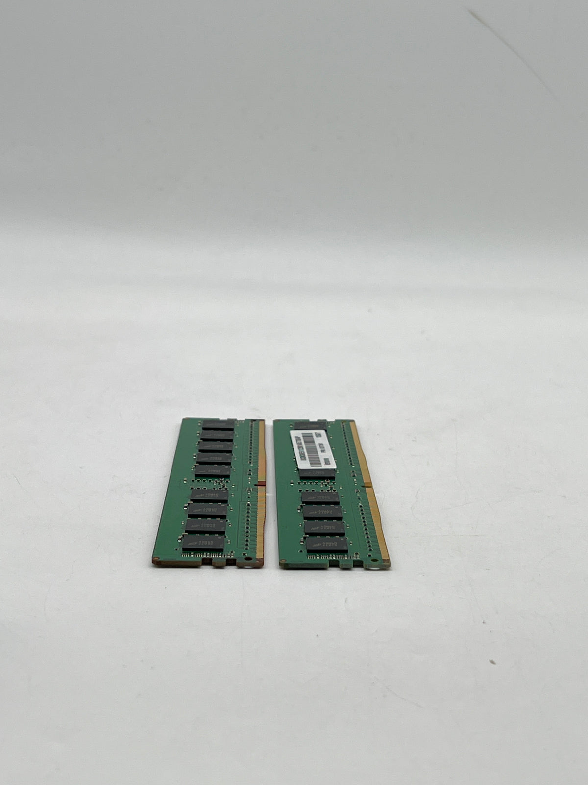 Micron 8GB DDR4 2133MHz ECC RDIMM Server Memory Matched Pair - Used