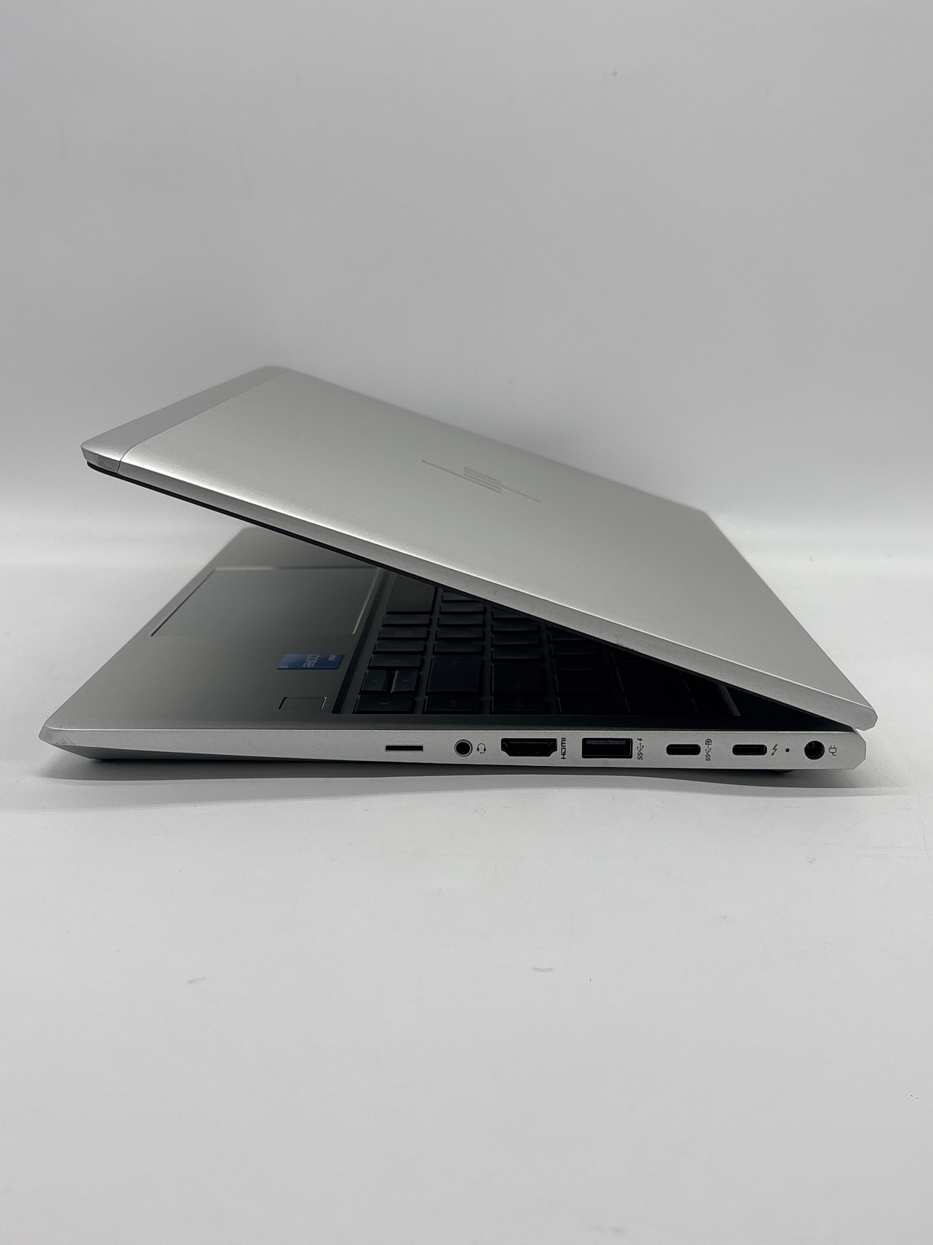 HP EliteBook 640 G10 i5-1350P 16GB RAM 256GB SSD Used