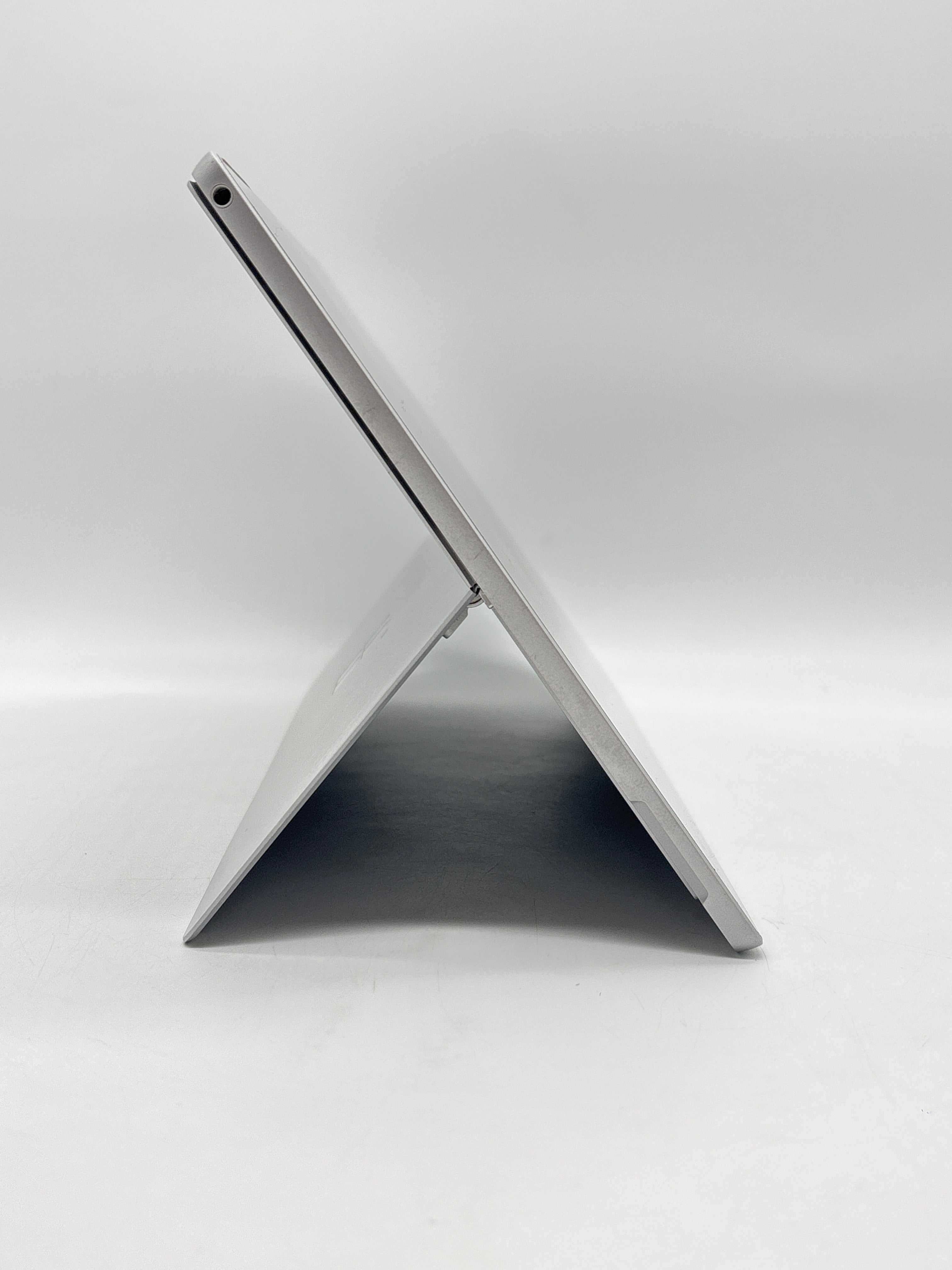 Microsoft Surface Pro 5 1796 i5-8350U 8GB RAM 128GB SSD