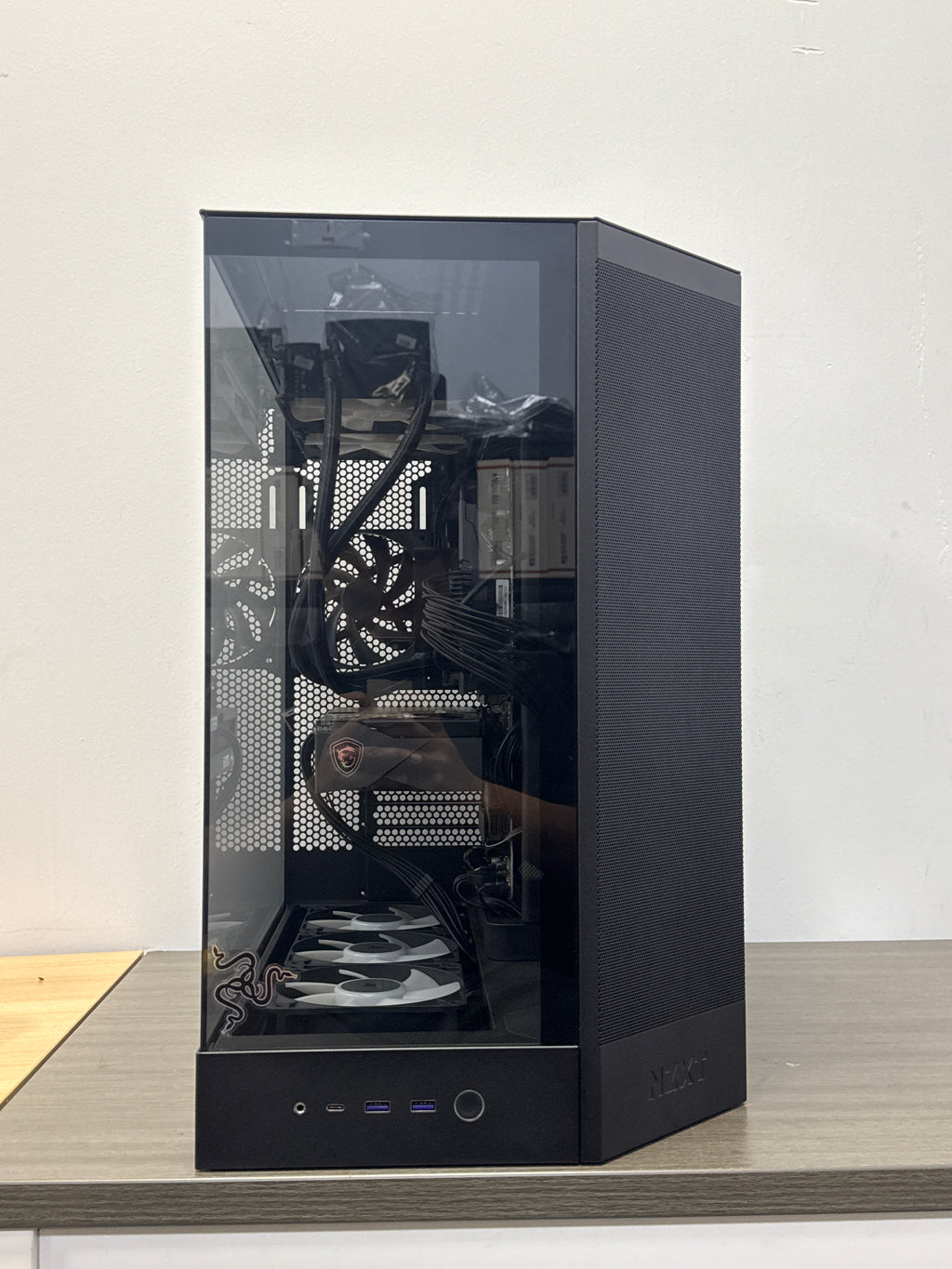 Custom Desktop PC Ryzen 7 5800XT 32GB RAM 1TB SSD RTX 5060 Ti Black - Used