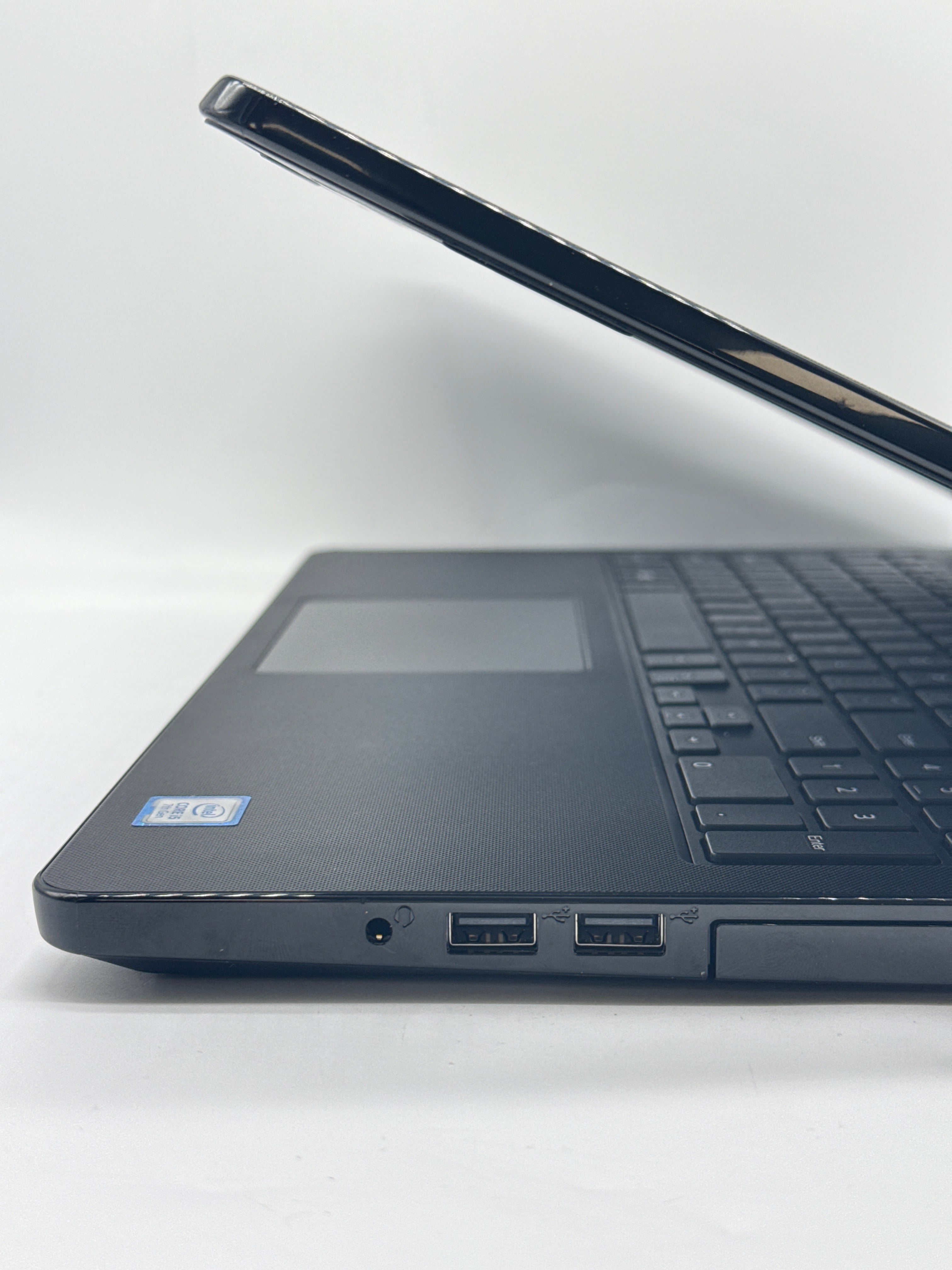 Dell Inspiron 5566 i5-7200U 8GB RAM 256GB SSD
