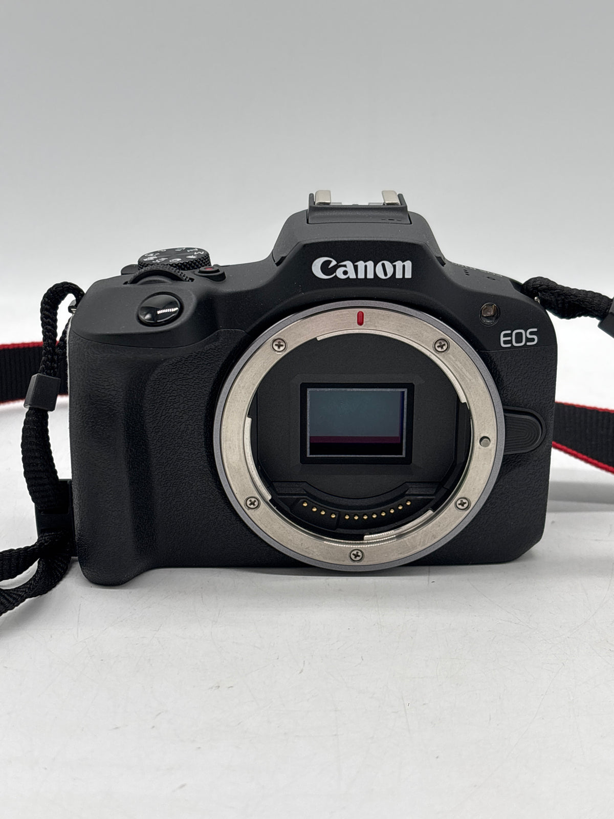 Canon EOS R100 Mirrorless Digital Camera Body Only Black Used