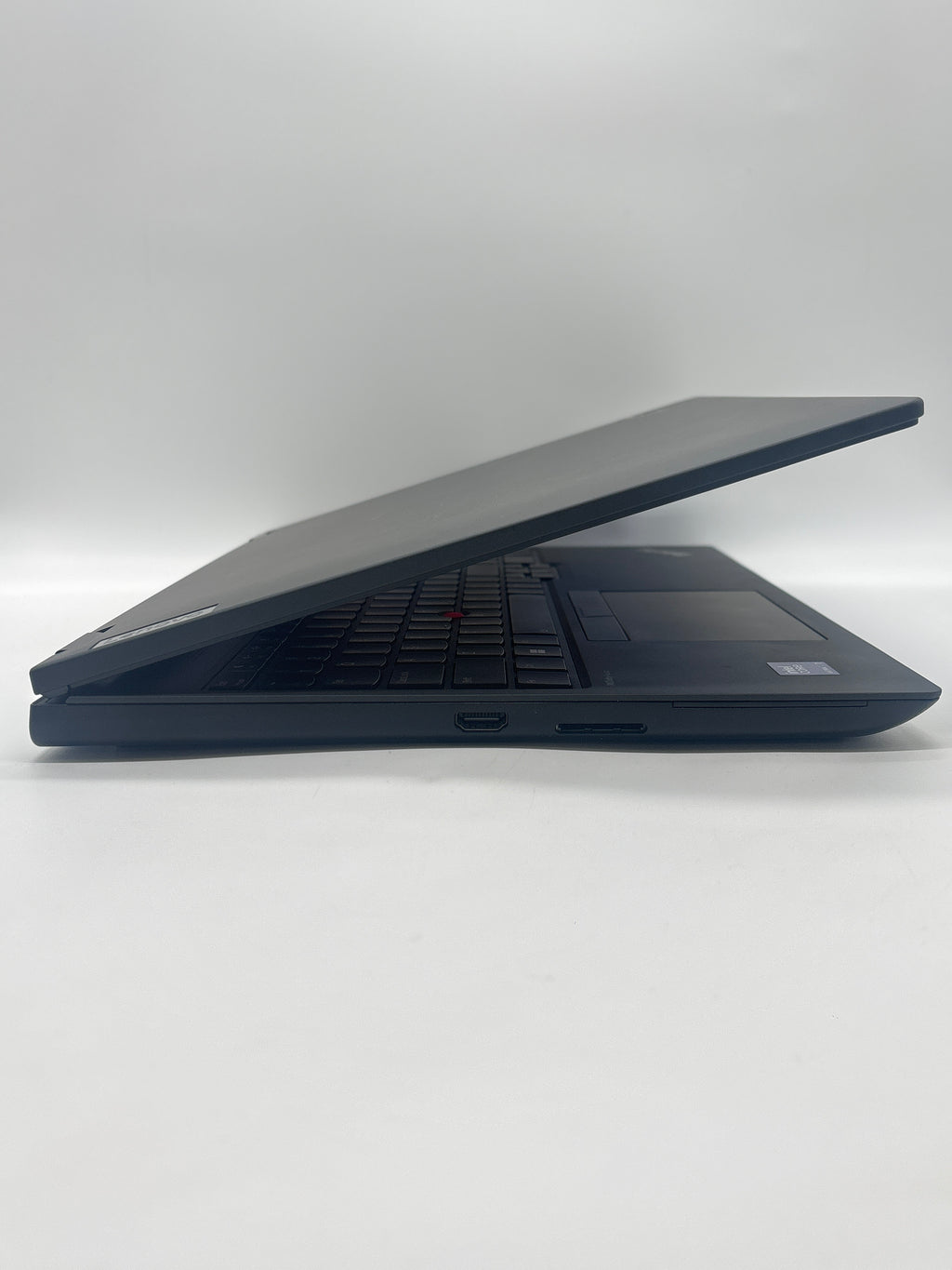 Lenovo ThinkPad P16v Gen 2 Ultra 7 155H 64 GB RAM 1 TB SSD RTX 2000