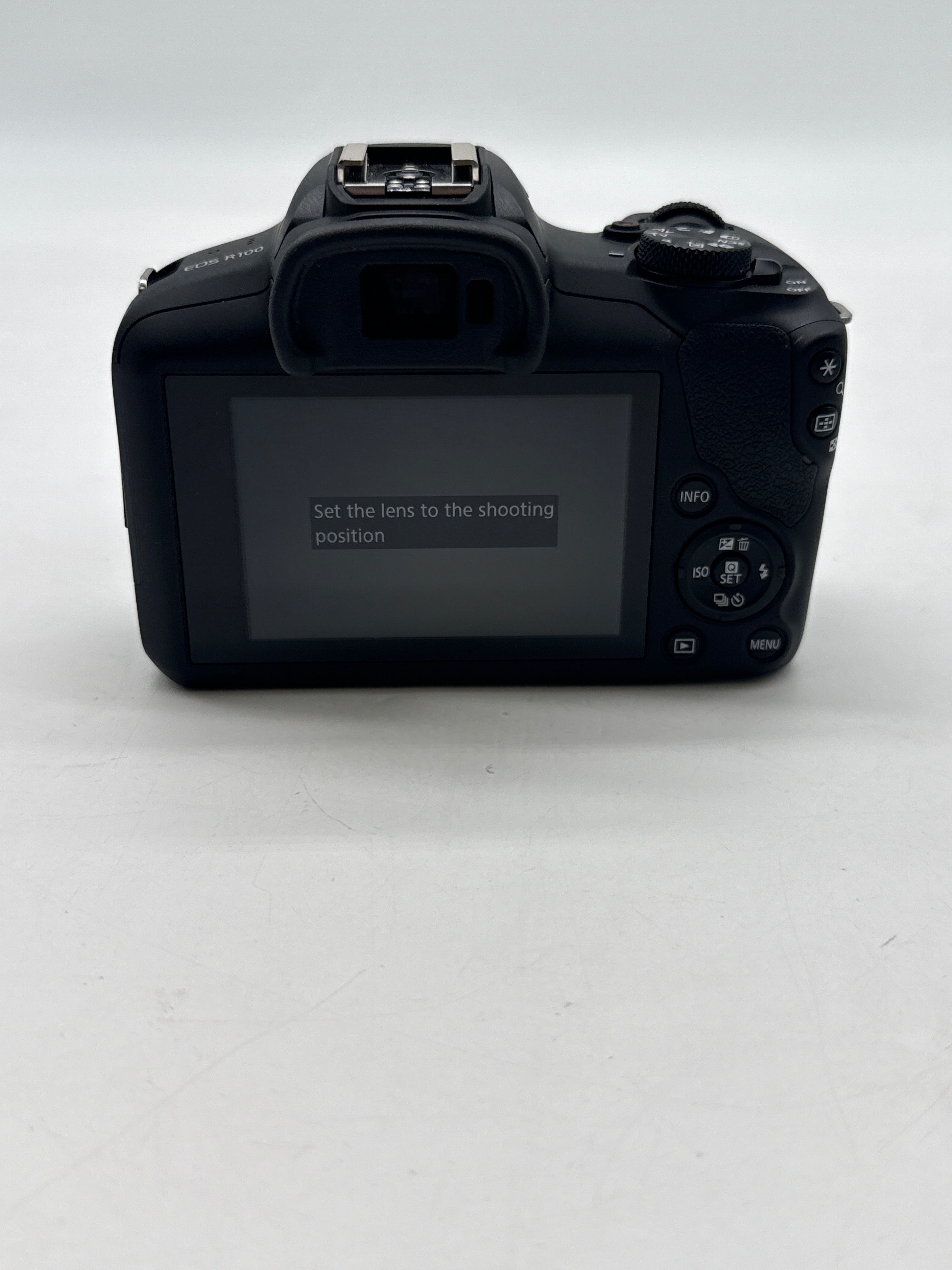 Canon EOS R100 24.1MP Mirrorless Camera w/ RF-S 18-45mm - Used
