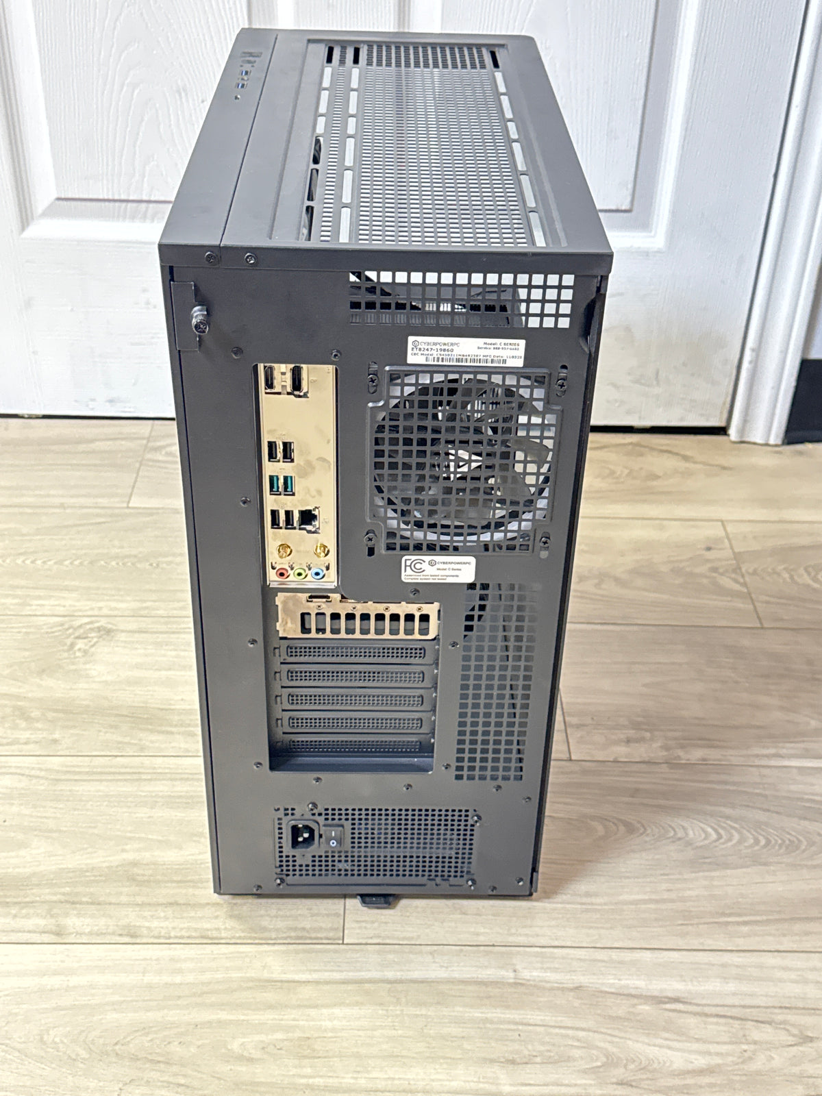 Custom Gaming PC i5-14400F 16GB RAM 1TB SSD RTX 5060 OC Black - Used