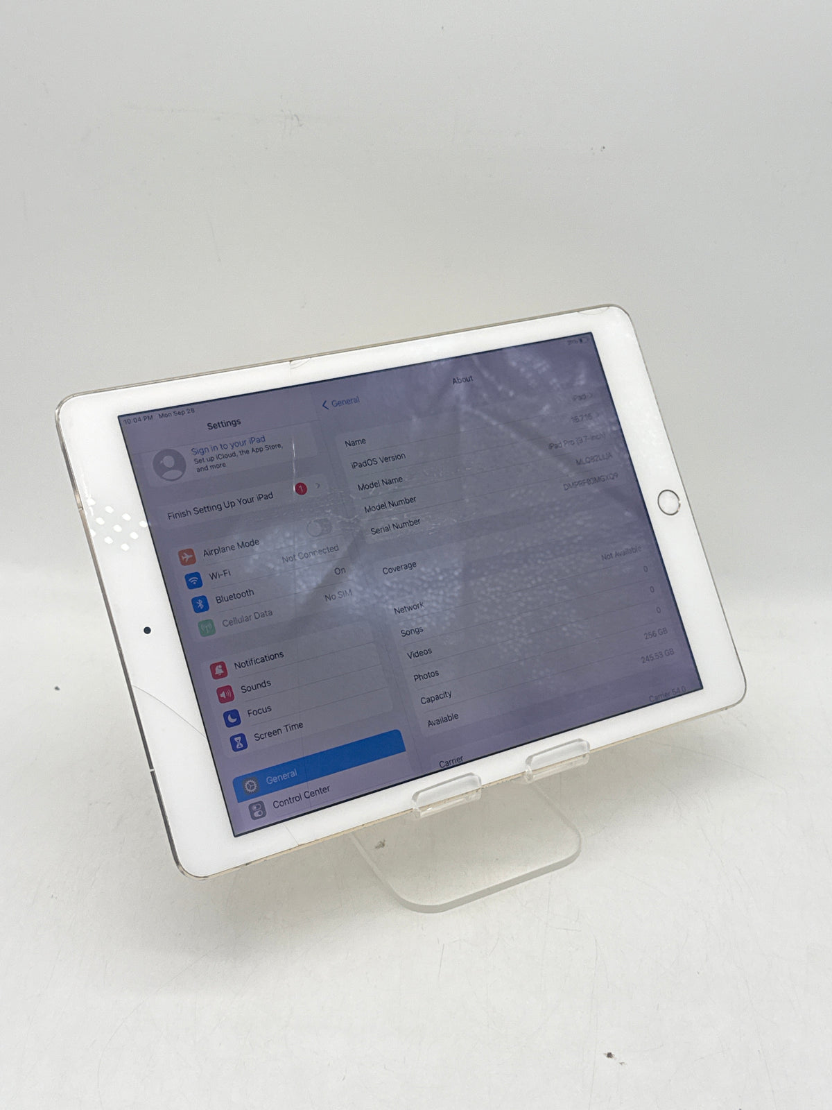 Apple iPad Pro 9.7in 256GB Gold Cellular Wi-Fi