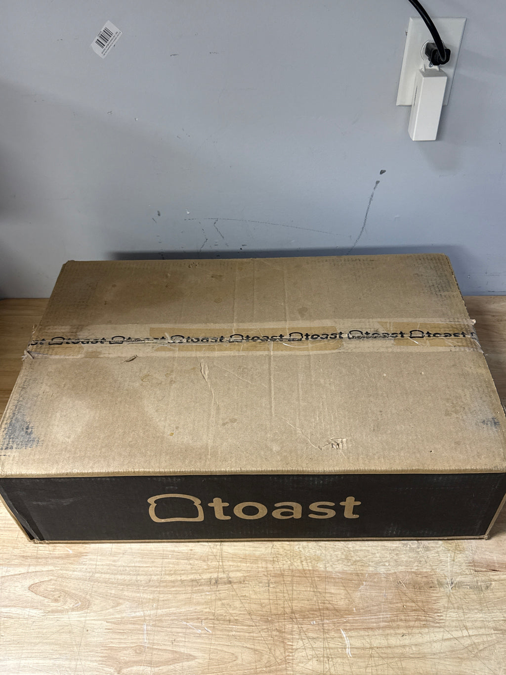 Toast Flex POS ELO V4 22in Touchscreen Terminal with Mounting Stand - Used