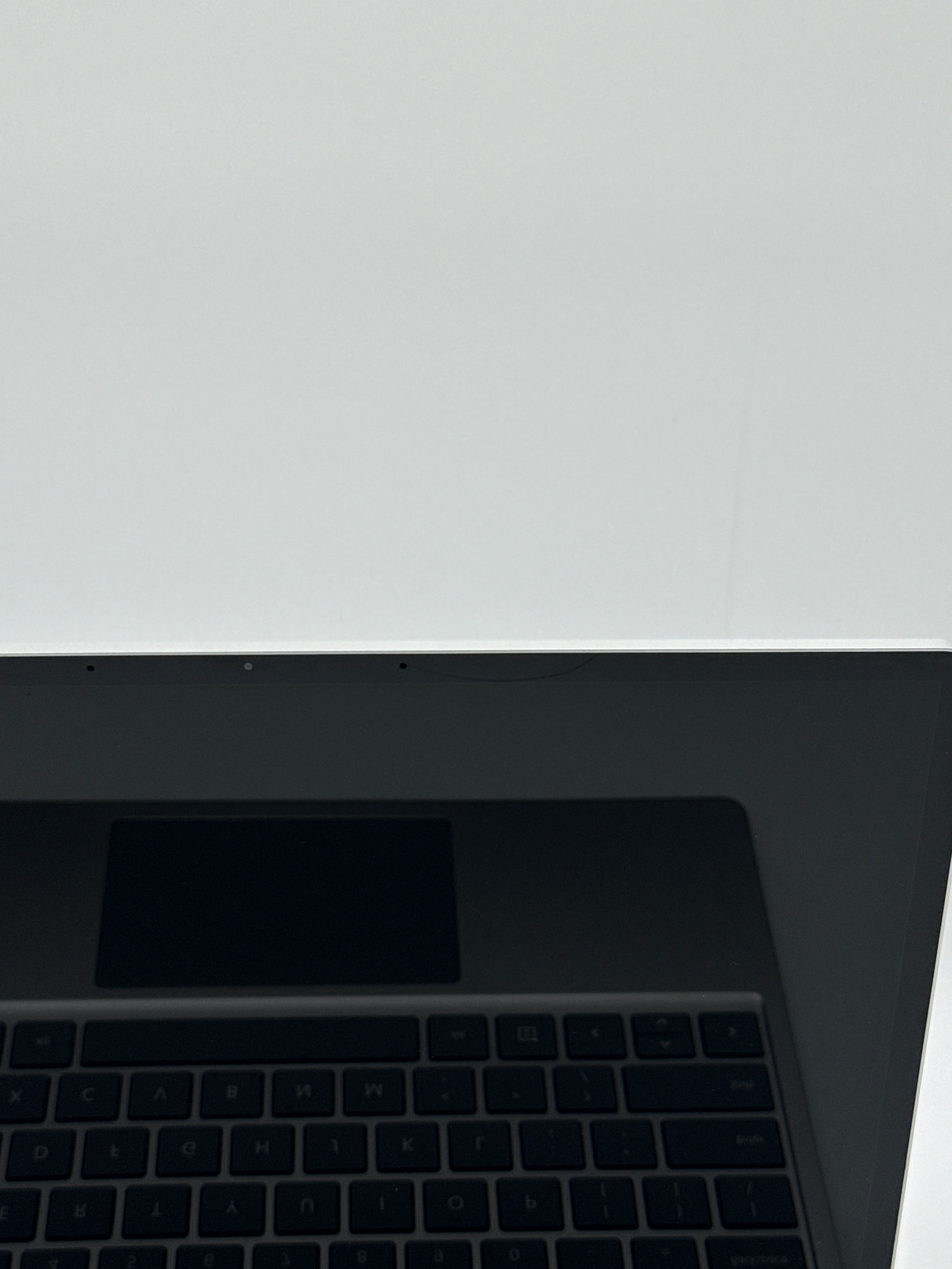 Microsoft Surface Laptop Go i5-1035G1 8GB RAM 128GB SSD
