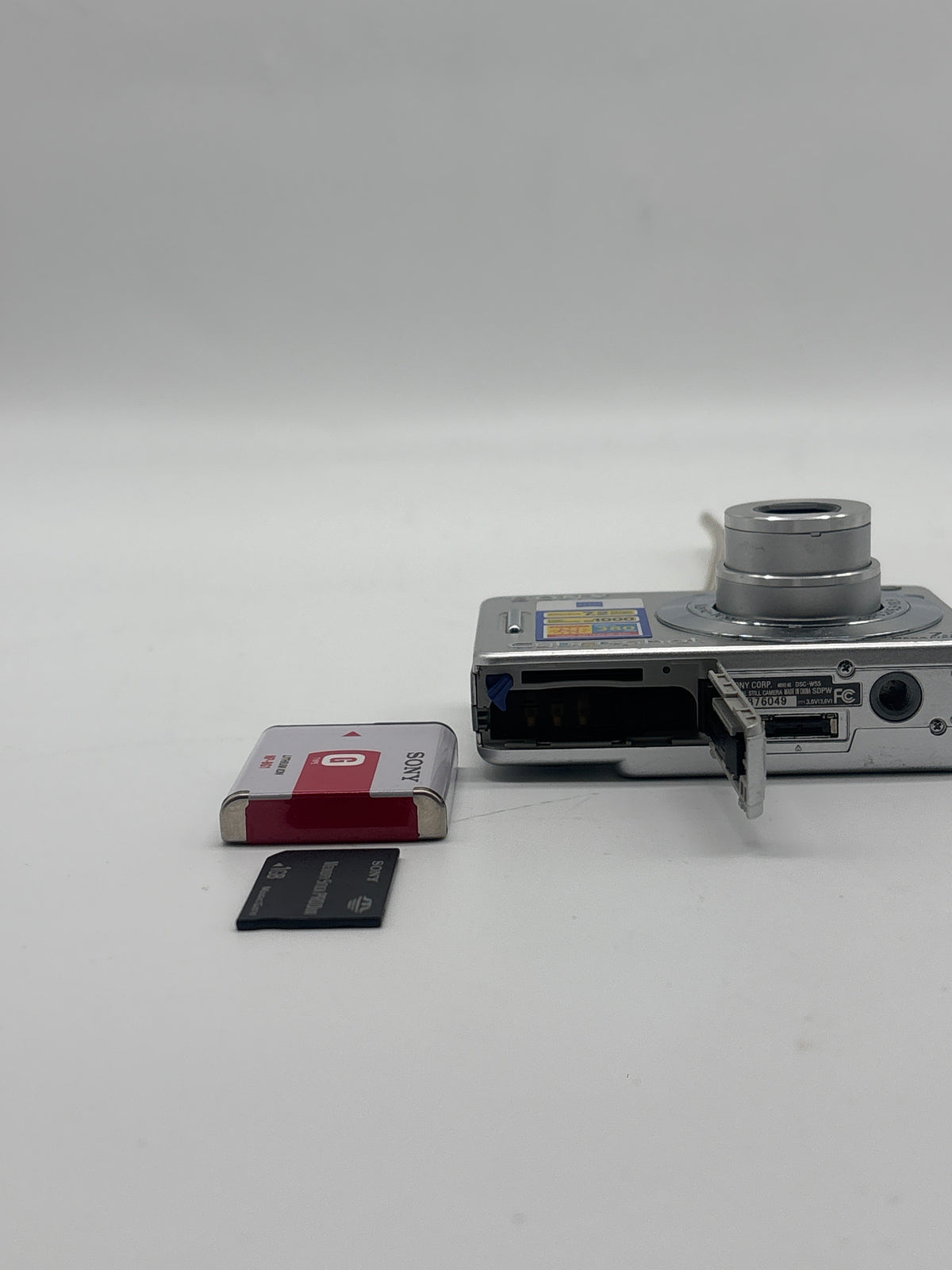 Sony Cyber-Shot DSC-W55 7.2MP Digital Camera Silver 3x Optical Zoom - Used