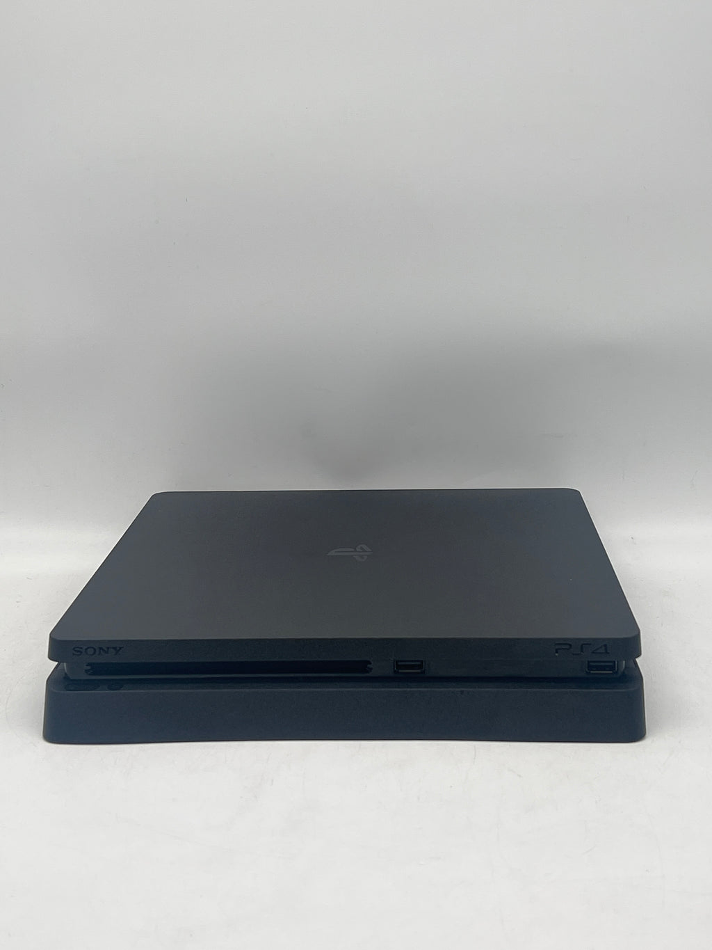 Sony PlayStation 4 Slim CUH-2215B 500GB Console Black