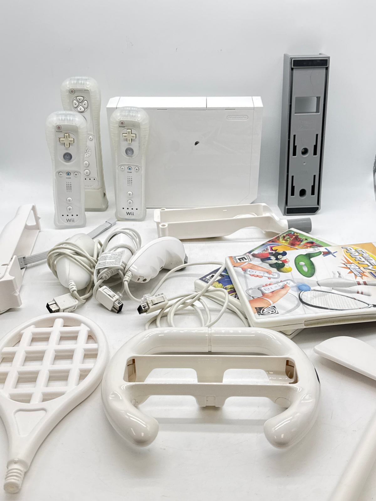Nintendo Wii RVL-001 Console White Complete Bundle w/ 2 Remotes - Used