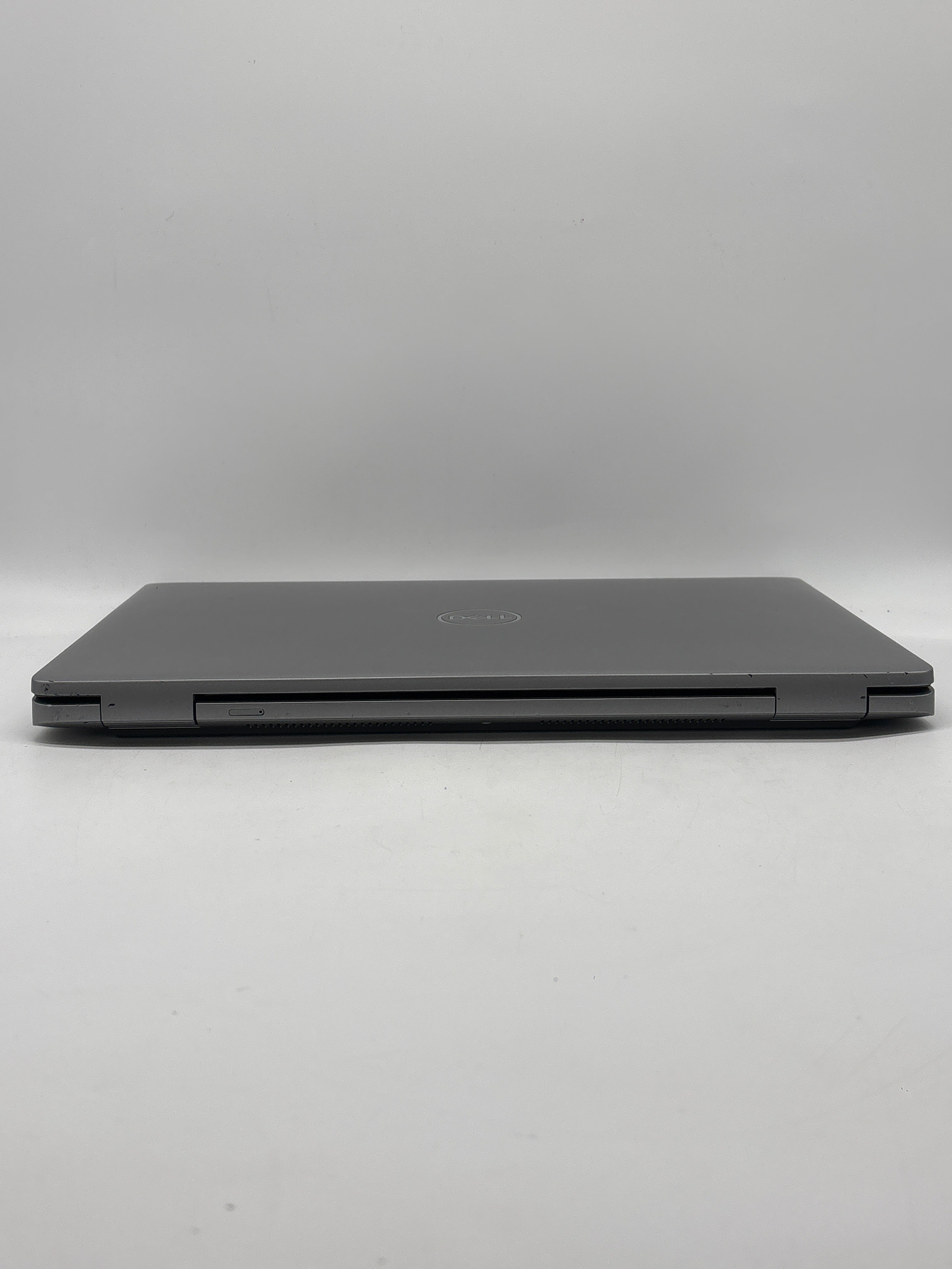 Dell Precision 3590 14" Intel Core Ultra 5 135H 8GB RAM 256GB SSD - For Parts