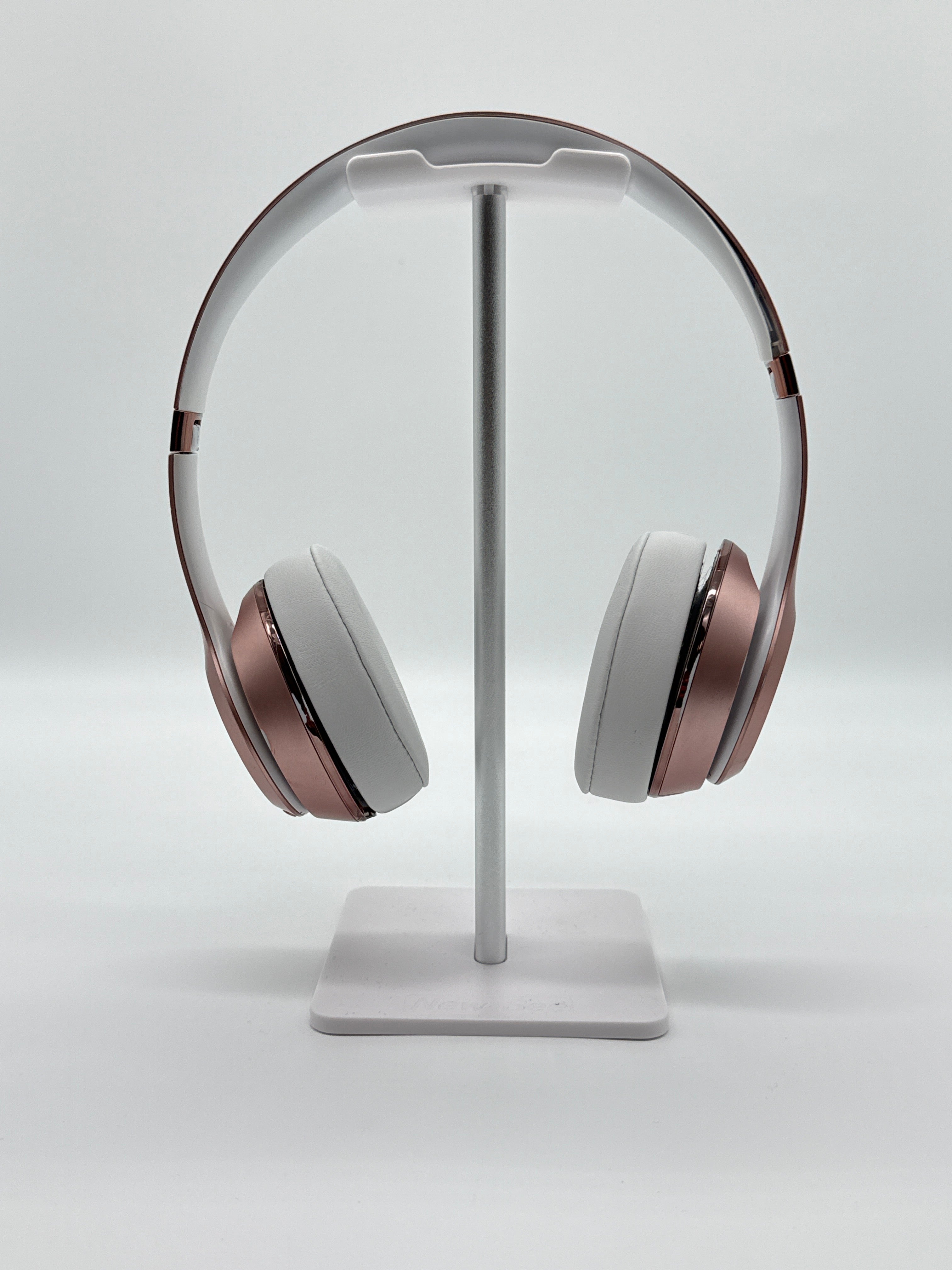 Beats by Dr. Dre Solo 3 Wireless Headphones Used