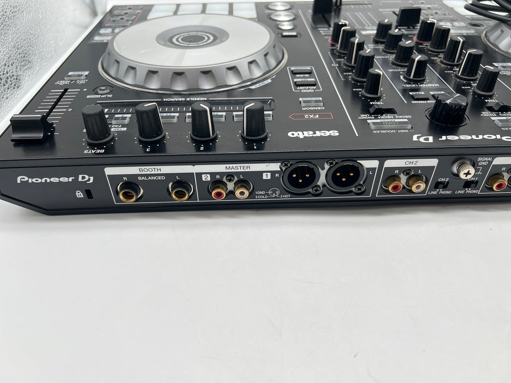 Pioneer DDJ-SR2 2-Channel Serato DJ Controller Black - For Parts (Read)