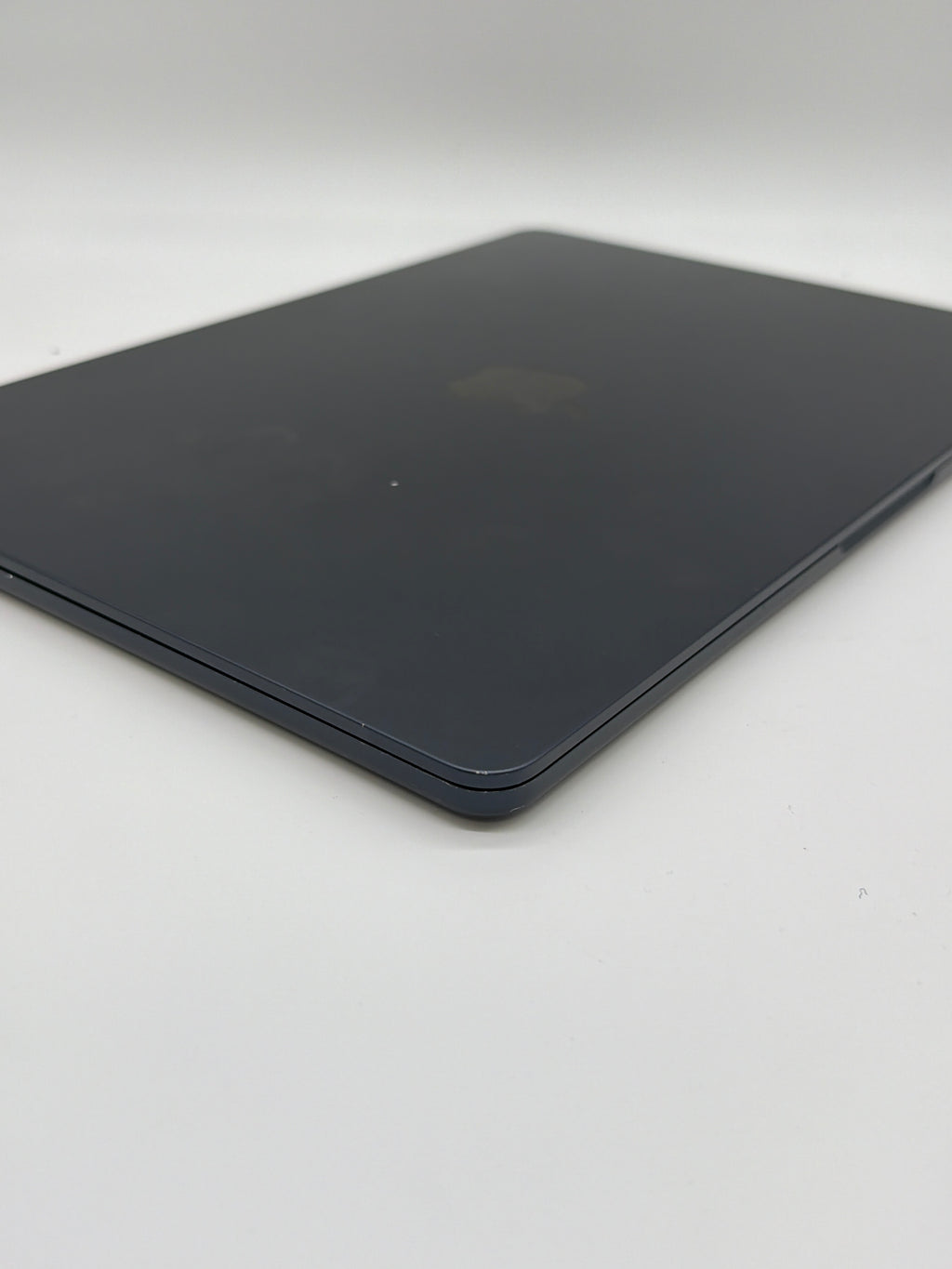 Apple MacBook Air 13" M2 A2681 2022 Midnight 8GB RAM 256GB SSD