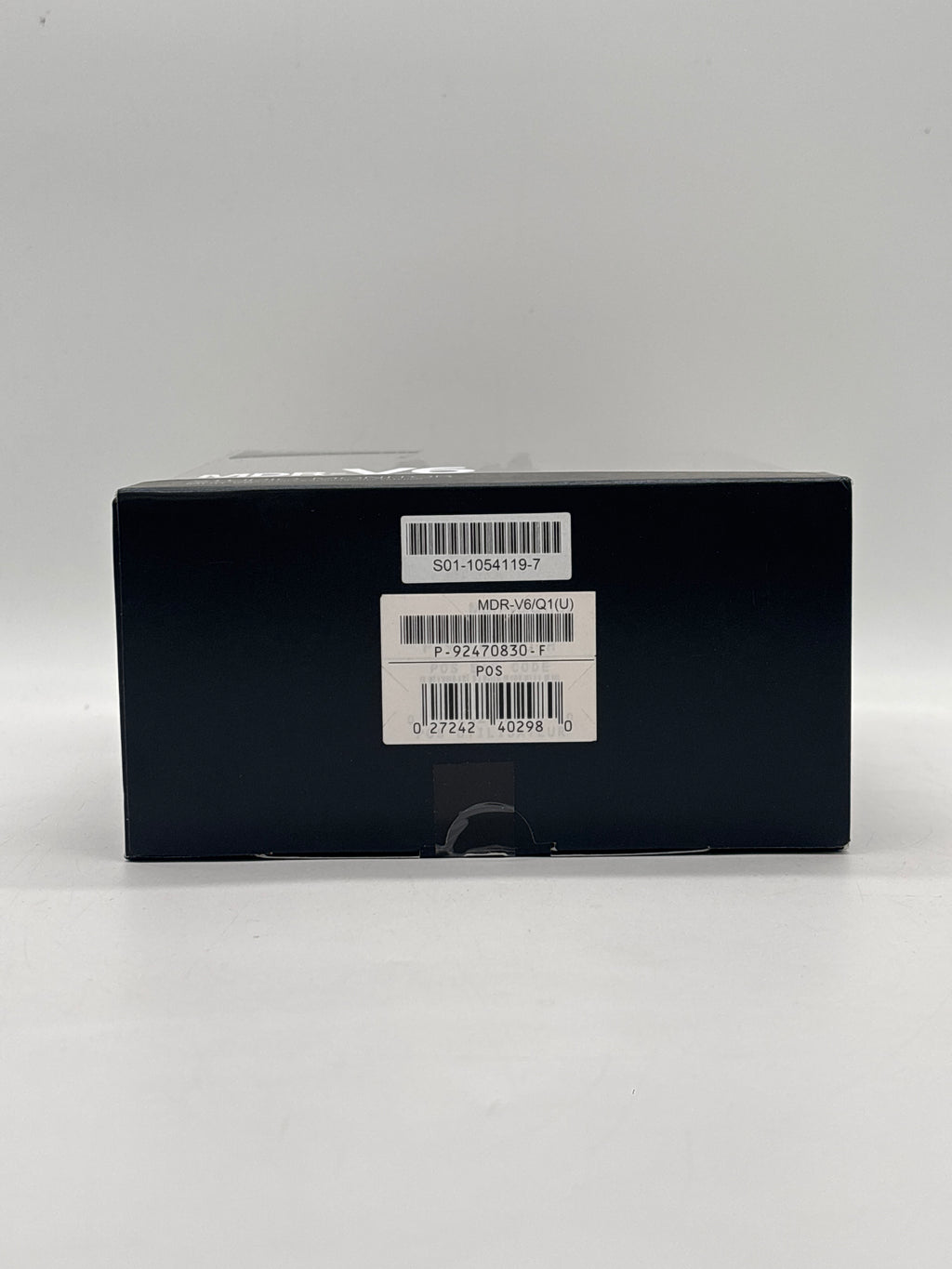 Sony MDR-V6 Over the Ear Headphones - New In Box (READ)