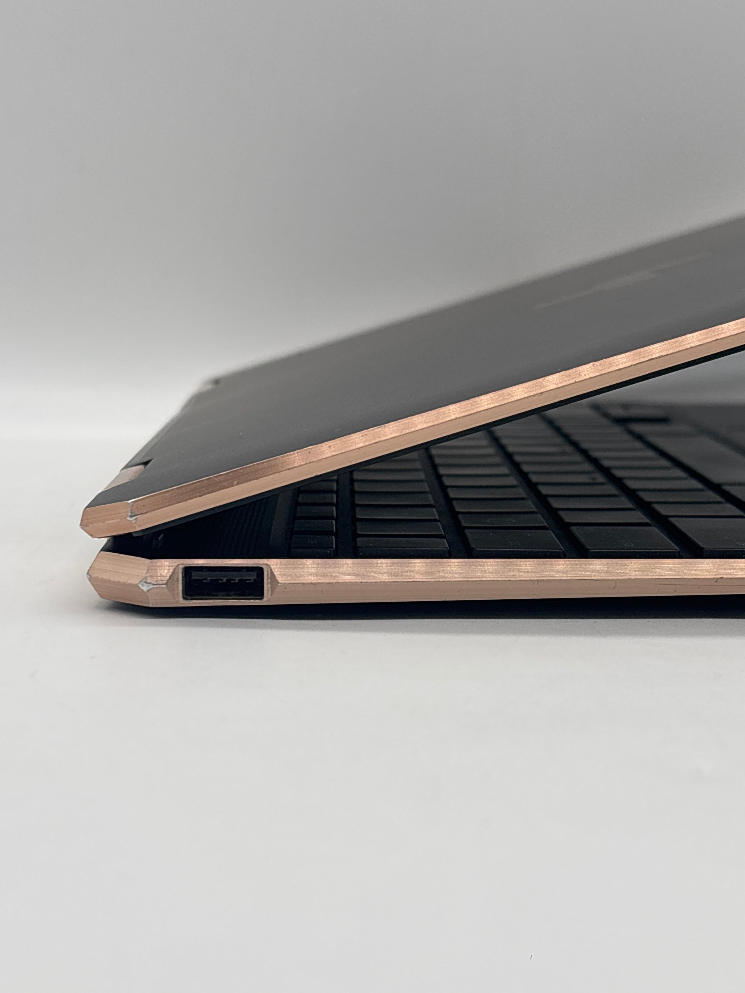 HP Spectre x360 14-inch i7-1165G7 1TB SSD 16GB RAM