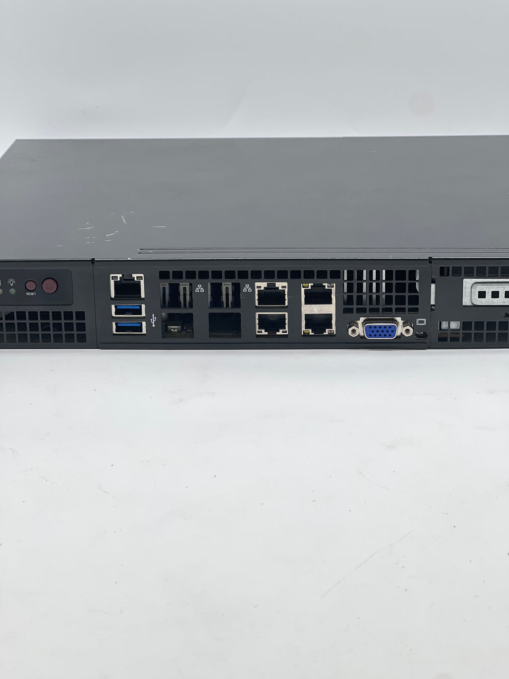 SUPERMICRO 505-2 SYS-5018D-FN8T Rack-mountable Xeon D-1518 NO Ram/HDD